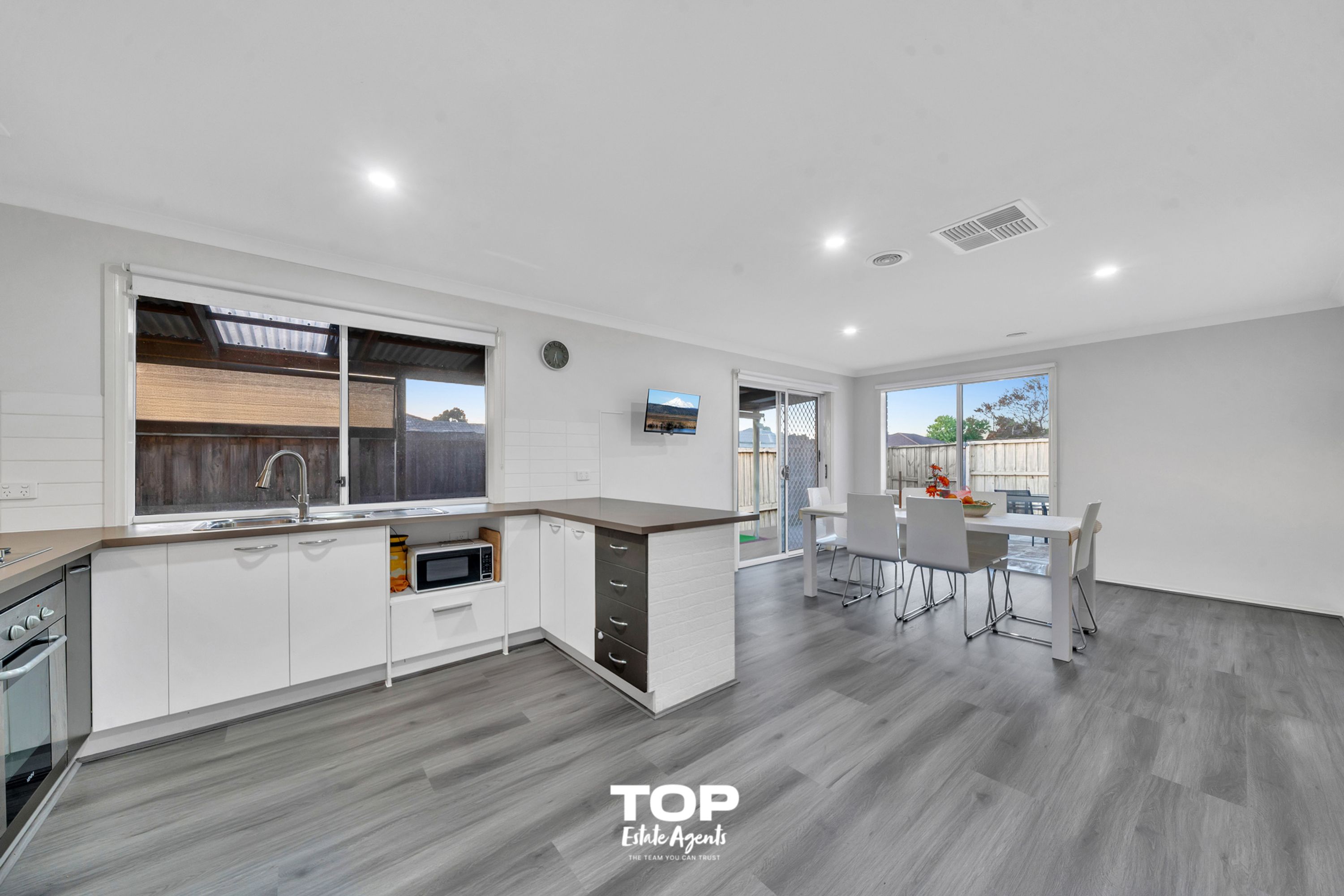 8 Violet Way, Cranbourne - Thumbnail 8