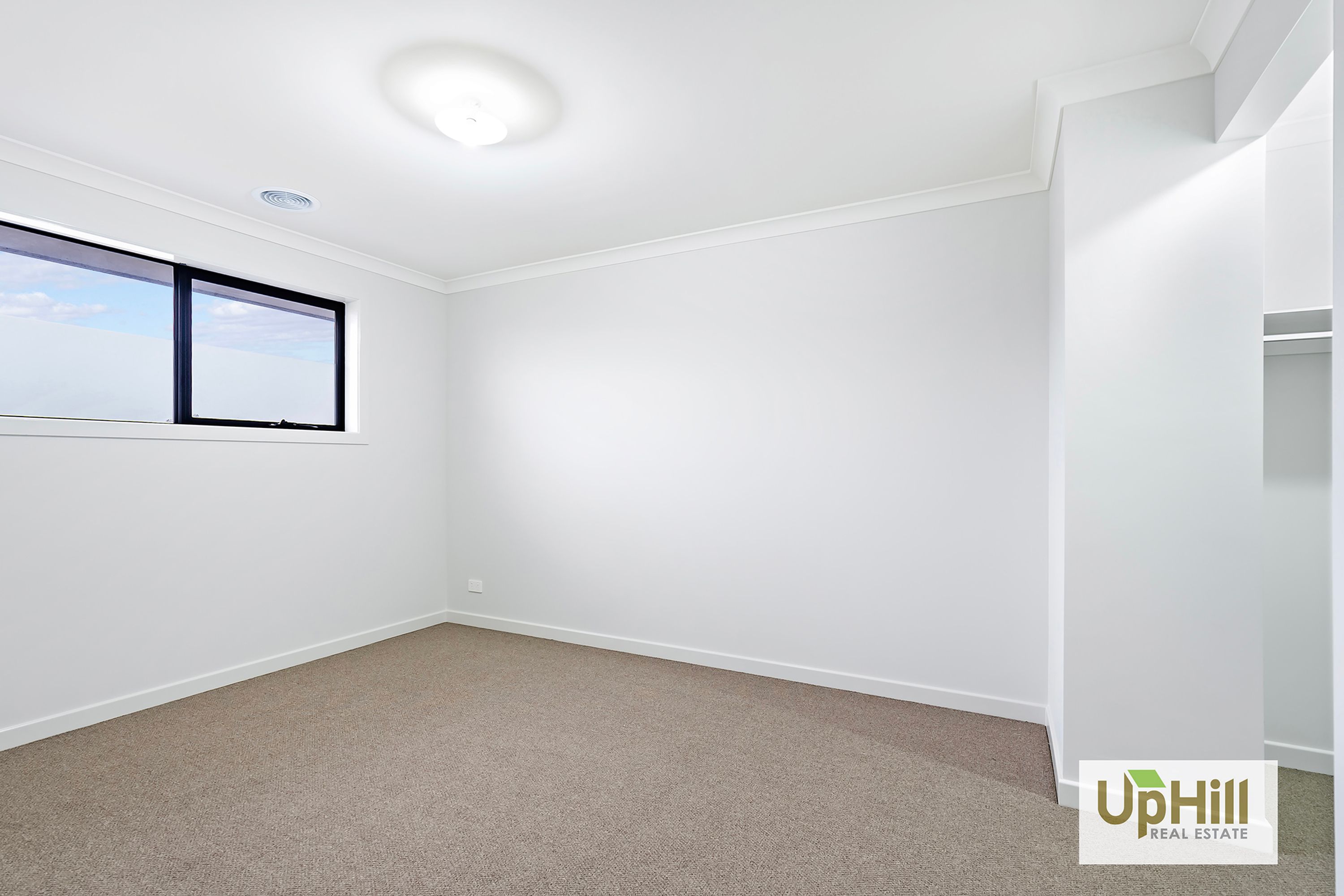 13 Berrenda Street, Clyde North - Thumbnail 7