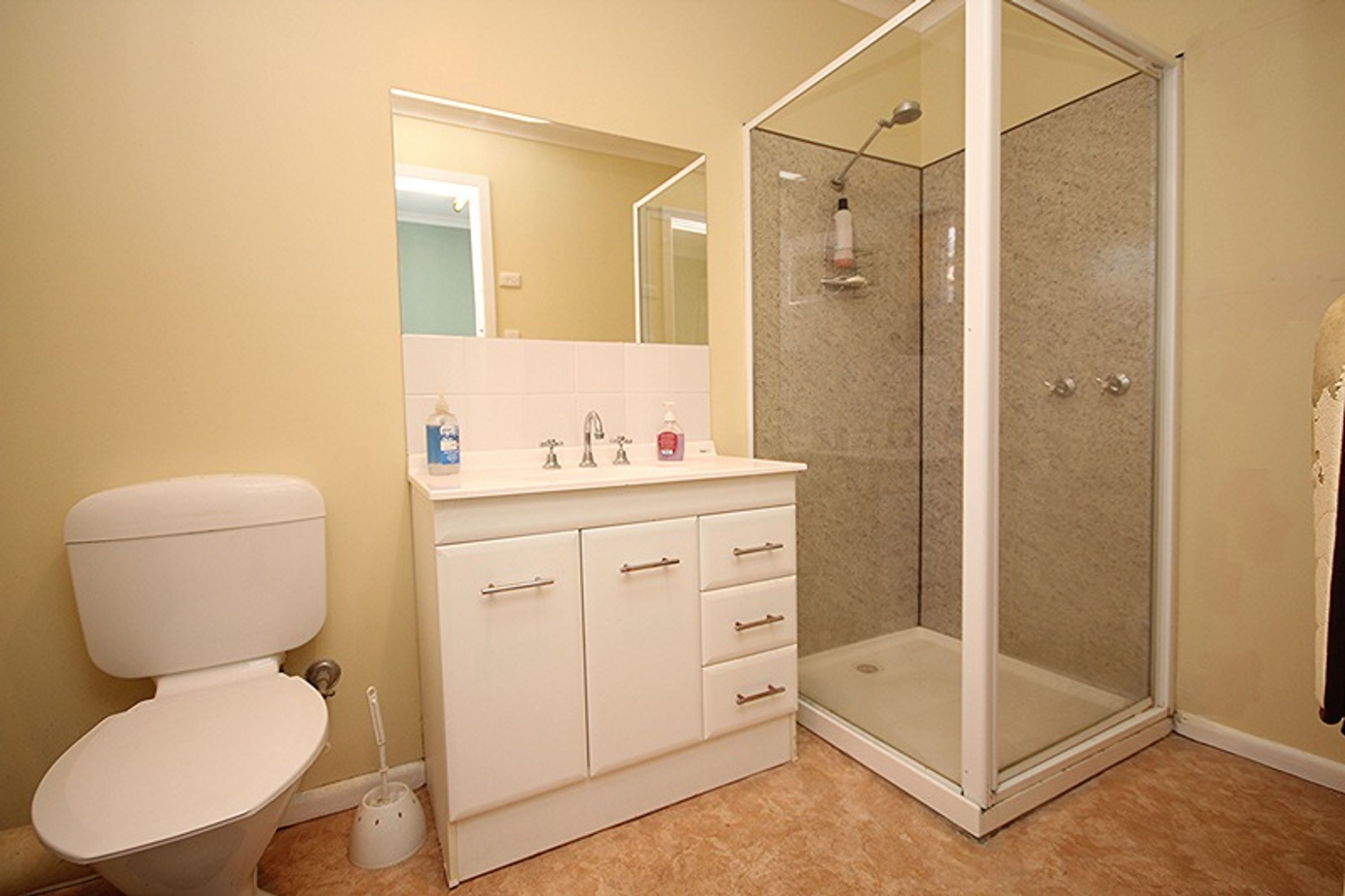 3 Ramsay Street, Nhill VIC 3418, Nhill - Thumbnail 4
