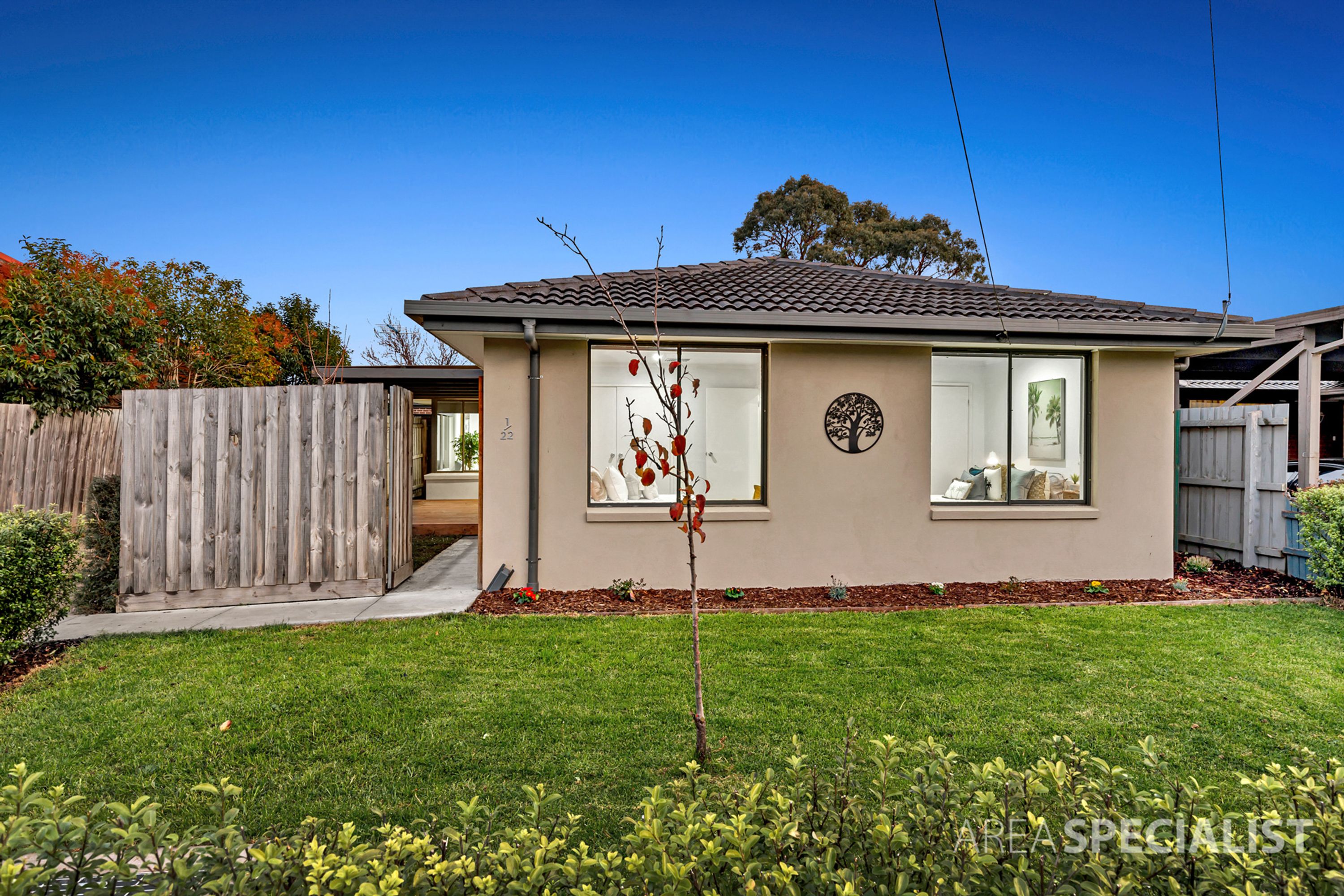 1/22 Dearing Avenue, Cranbourne - Image 1