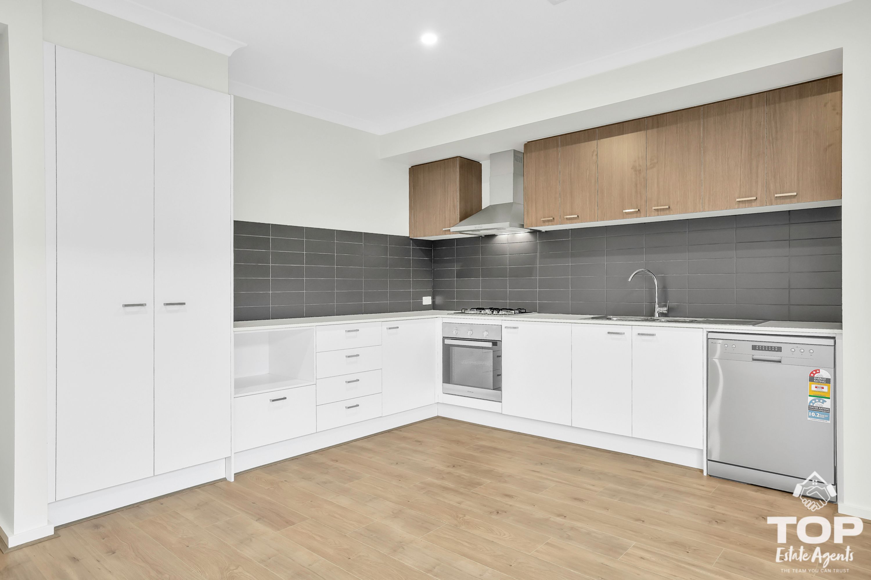 17 Hedgeley Avenue, Deanside - Thumbnail 3