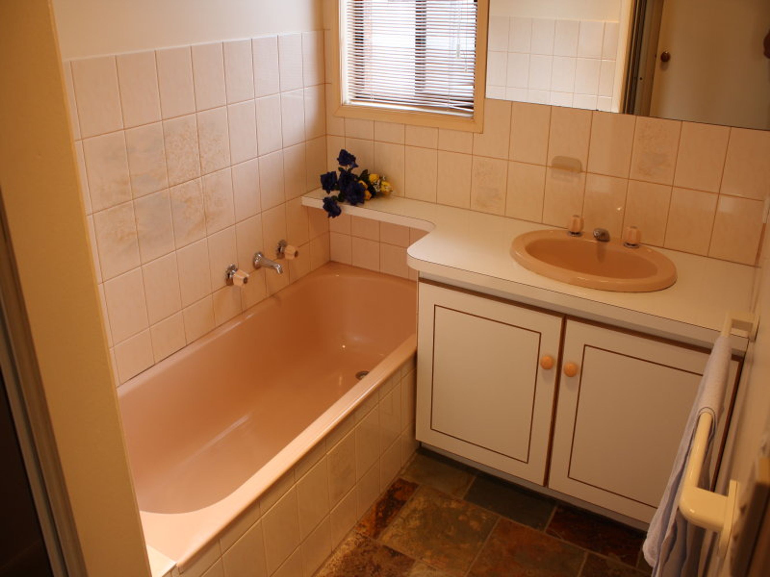 9 DeCastella Drive, Horsham VIC 3400, Horsham - Thumbnail 4