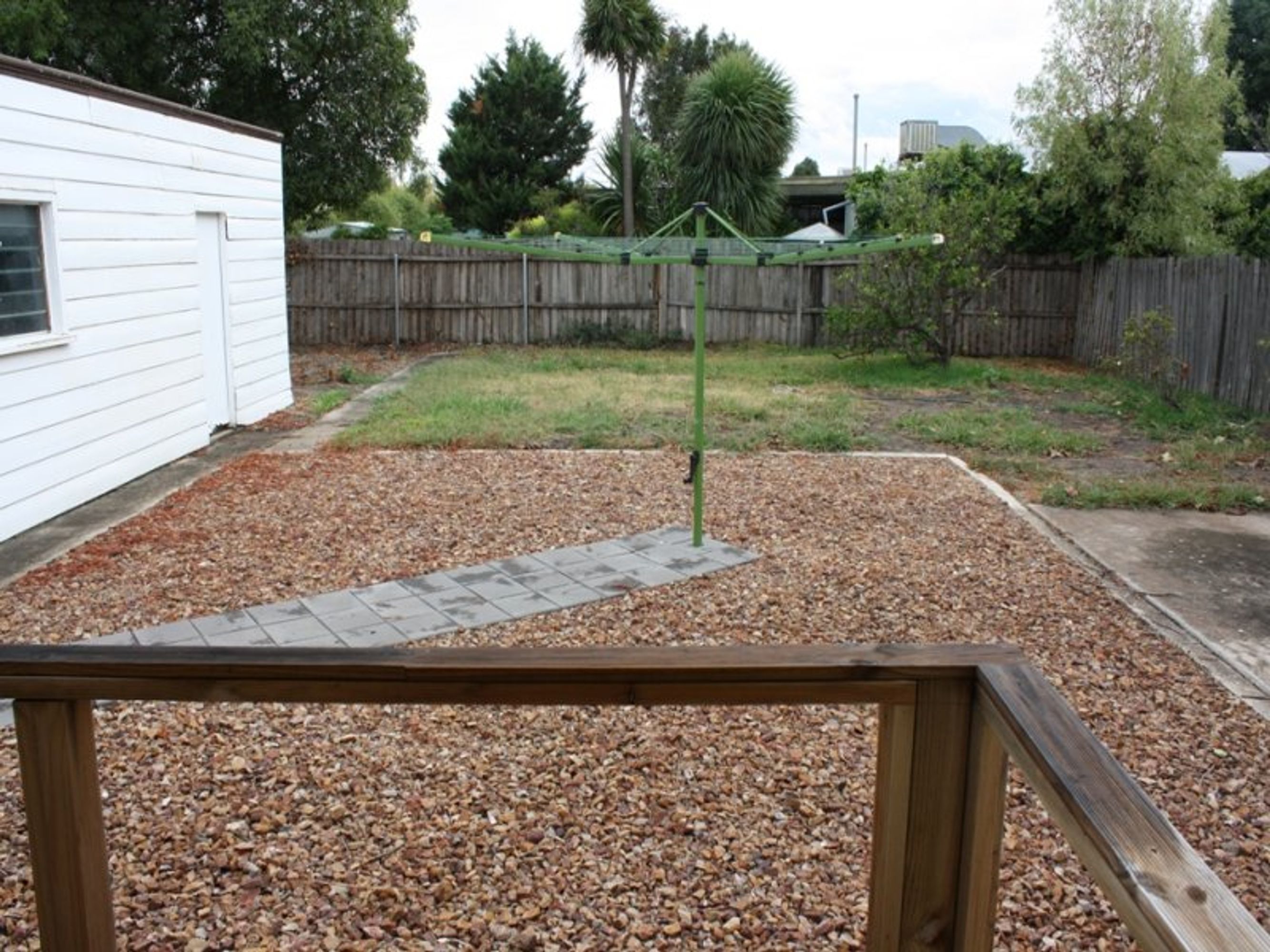 16 Laurel Street, Horsham VIC 3400, Horsham - Thumbnail 2