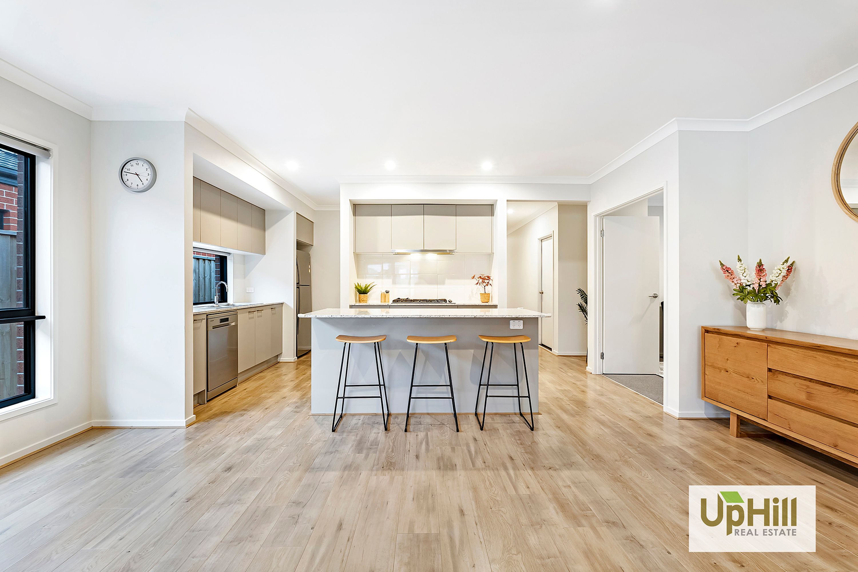 11 Parkrise Boulevard, Clyde North - Thumbnail 8