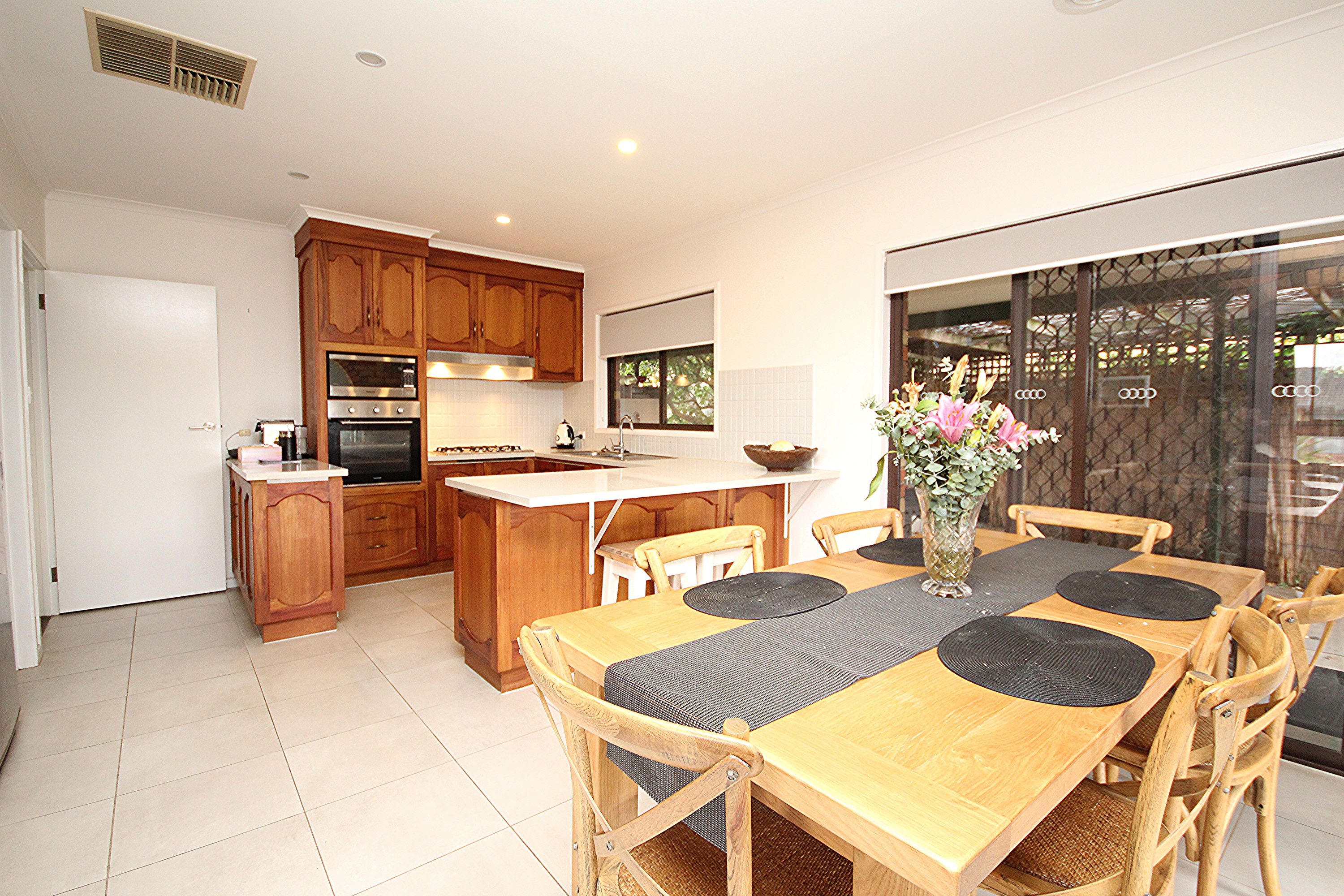 8 Windsor Crescent, Horsham VIC 3400, Horsham - Thumbnail 3