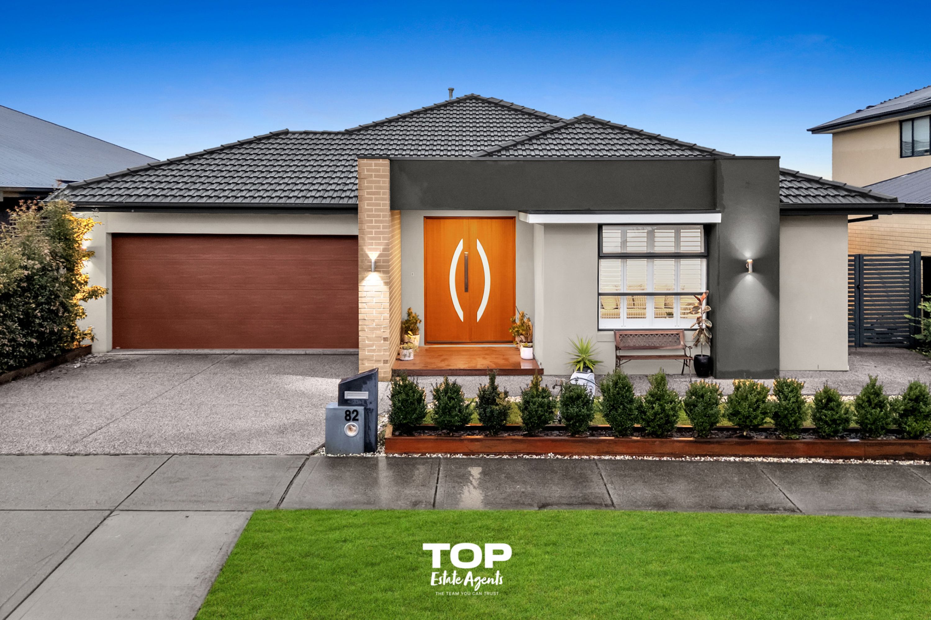 82 Rossiter Retreat, Cranbourne North - Thumbnail 2