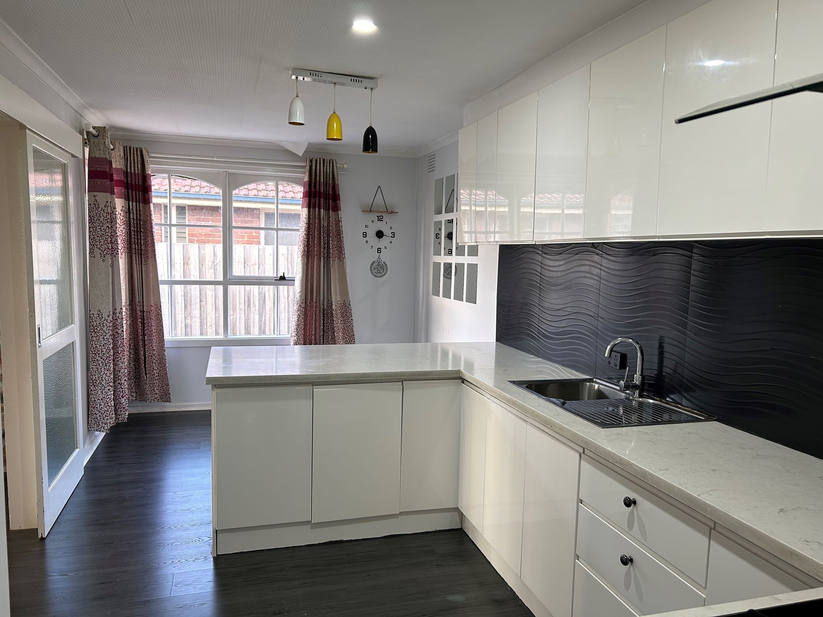 4 Christine Street, Cranbourne - Thumbnail 6