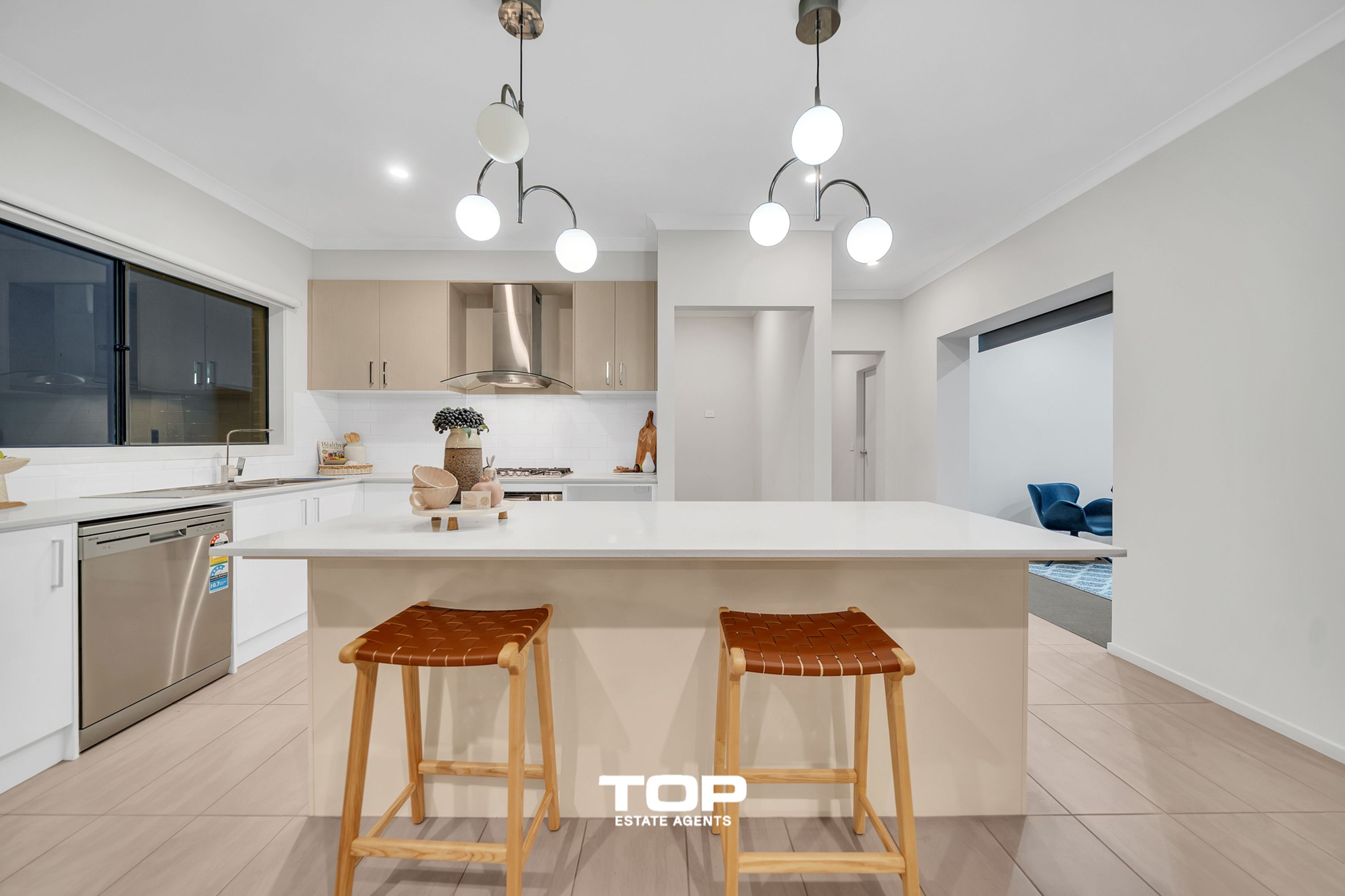 232 Saint Germain Boulevard, Clyde North - Thumbnail 6