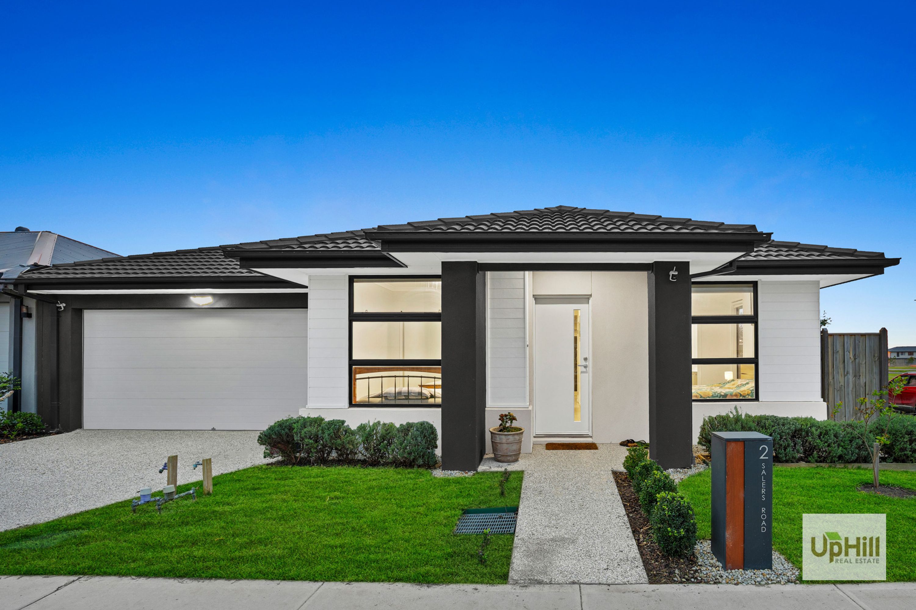 2 Salers Road, Clyde North - Thumbnail 3