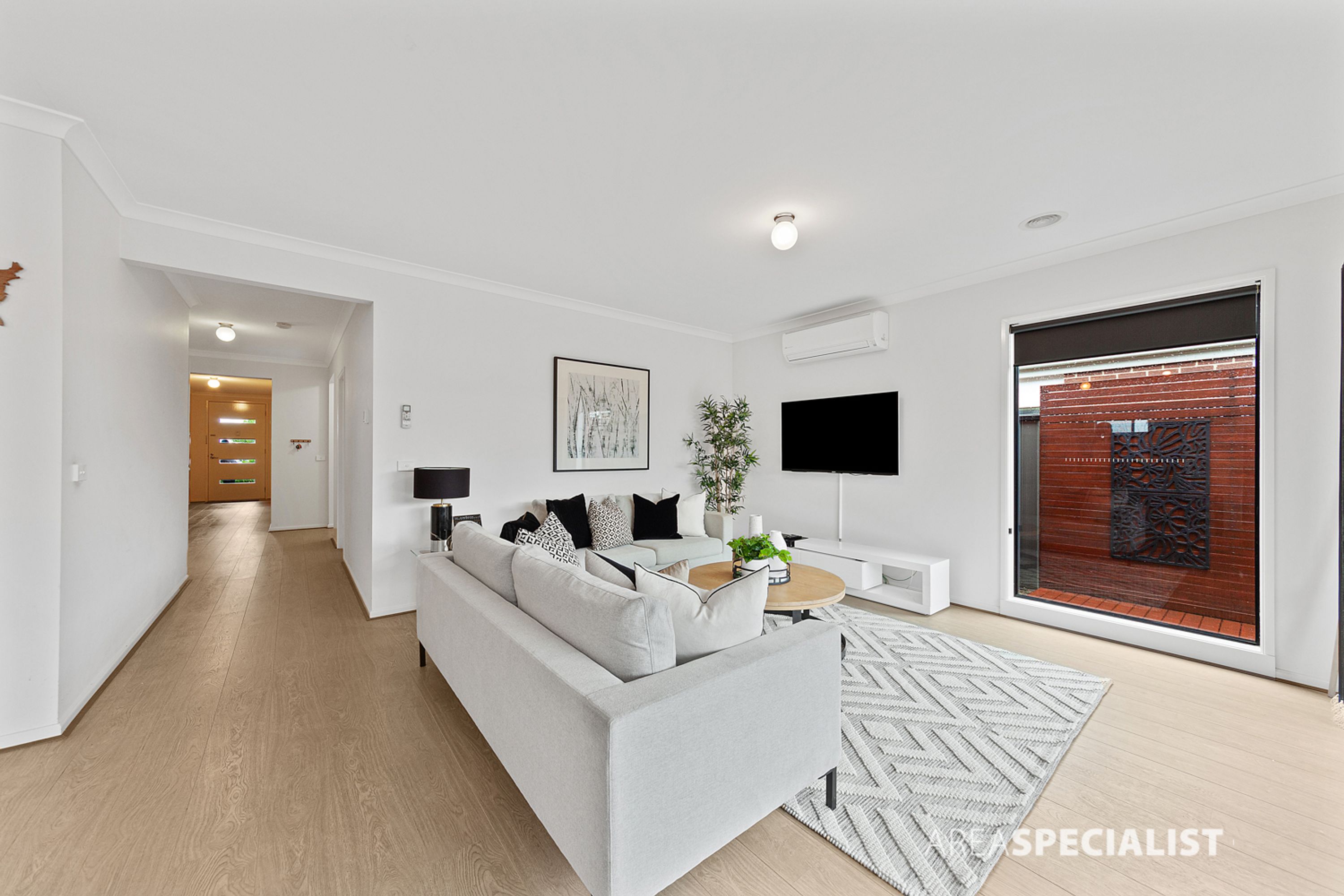 52 Waterside Drive, Pakenham - Thumbnail 4