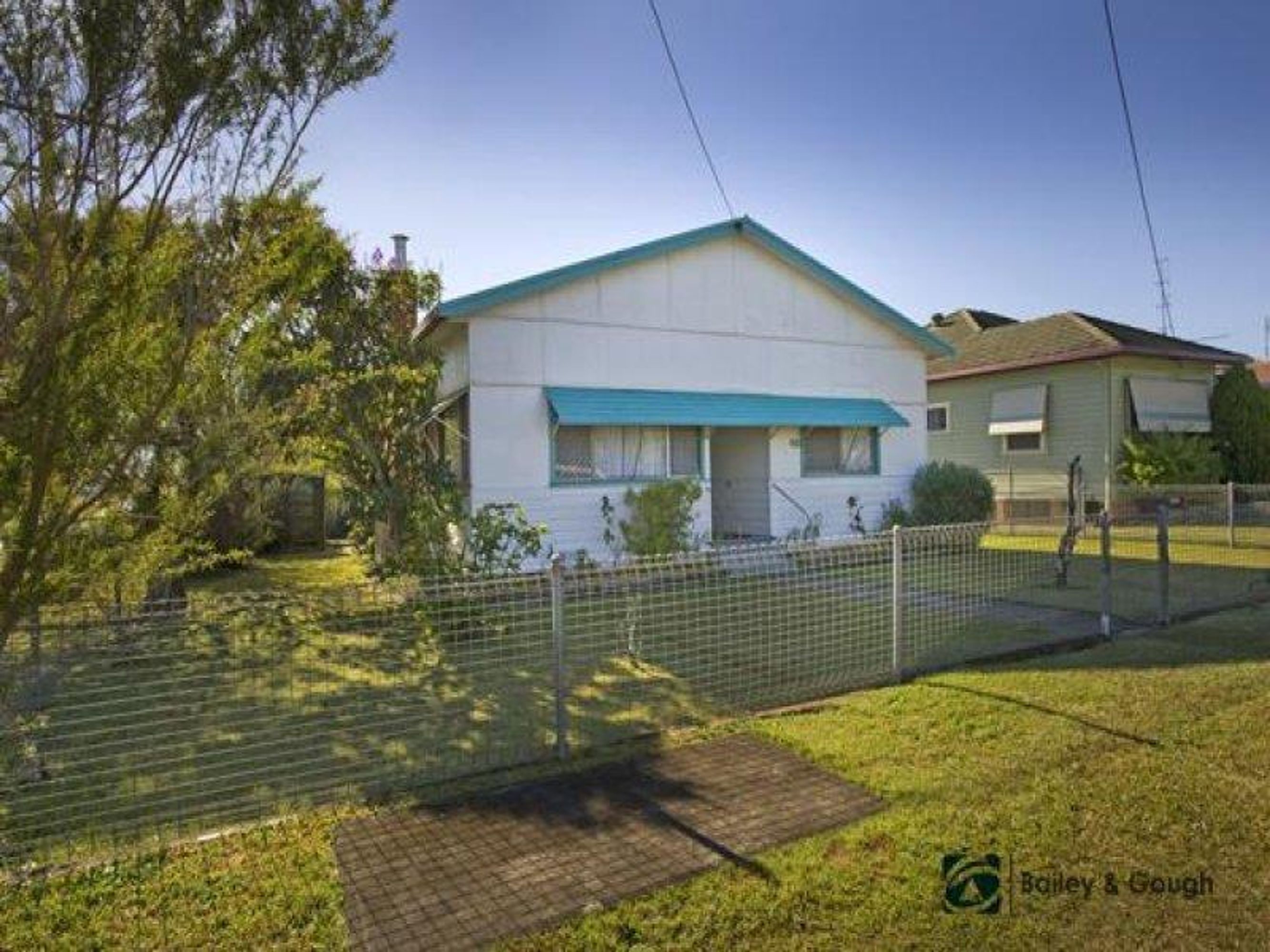 264 Bacon Street, Grafton - Image 1
