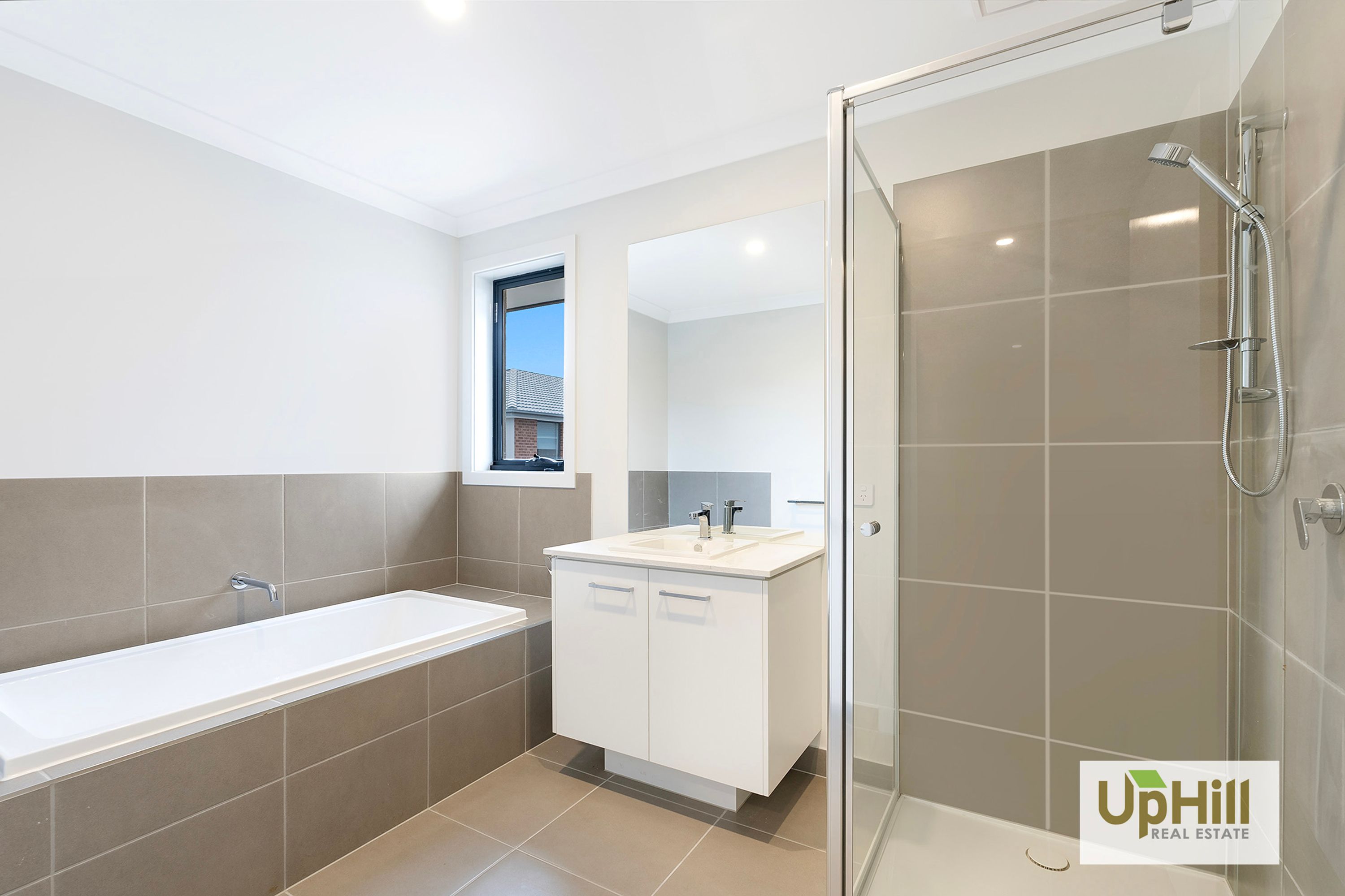 4 Wonder Avenue, Clyde North - Thumbnail 8