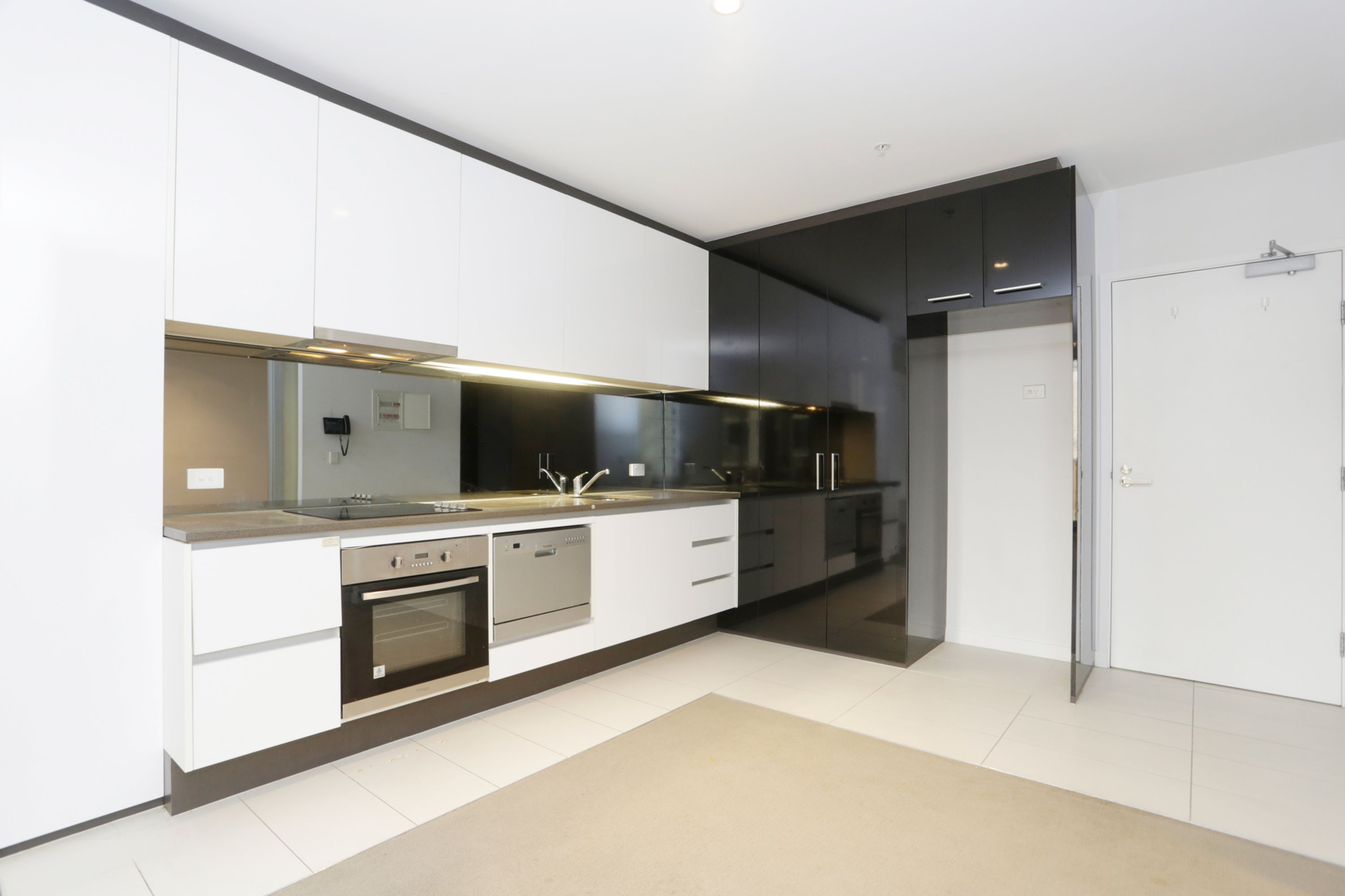 1502/639 Lonsdale Street, Melbourne - Thumbnail 3