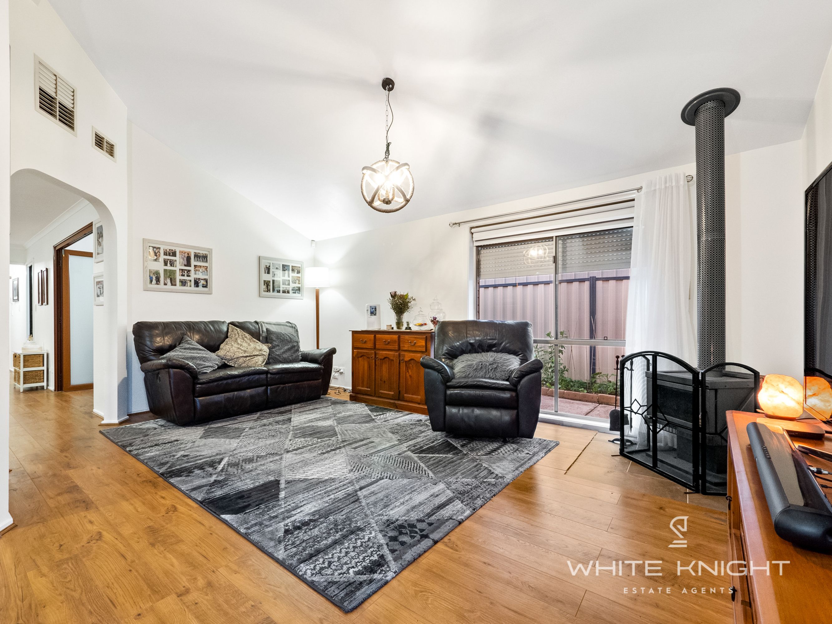 28 Unicorn Way, Kings Park VIC 3021, Kings Park - Thumbnail 3