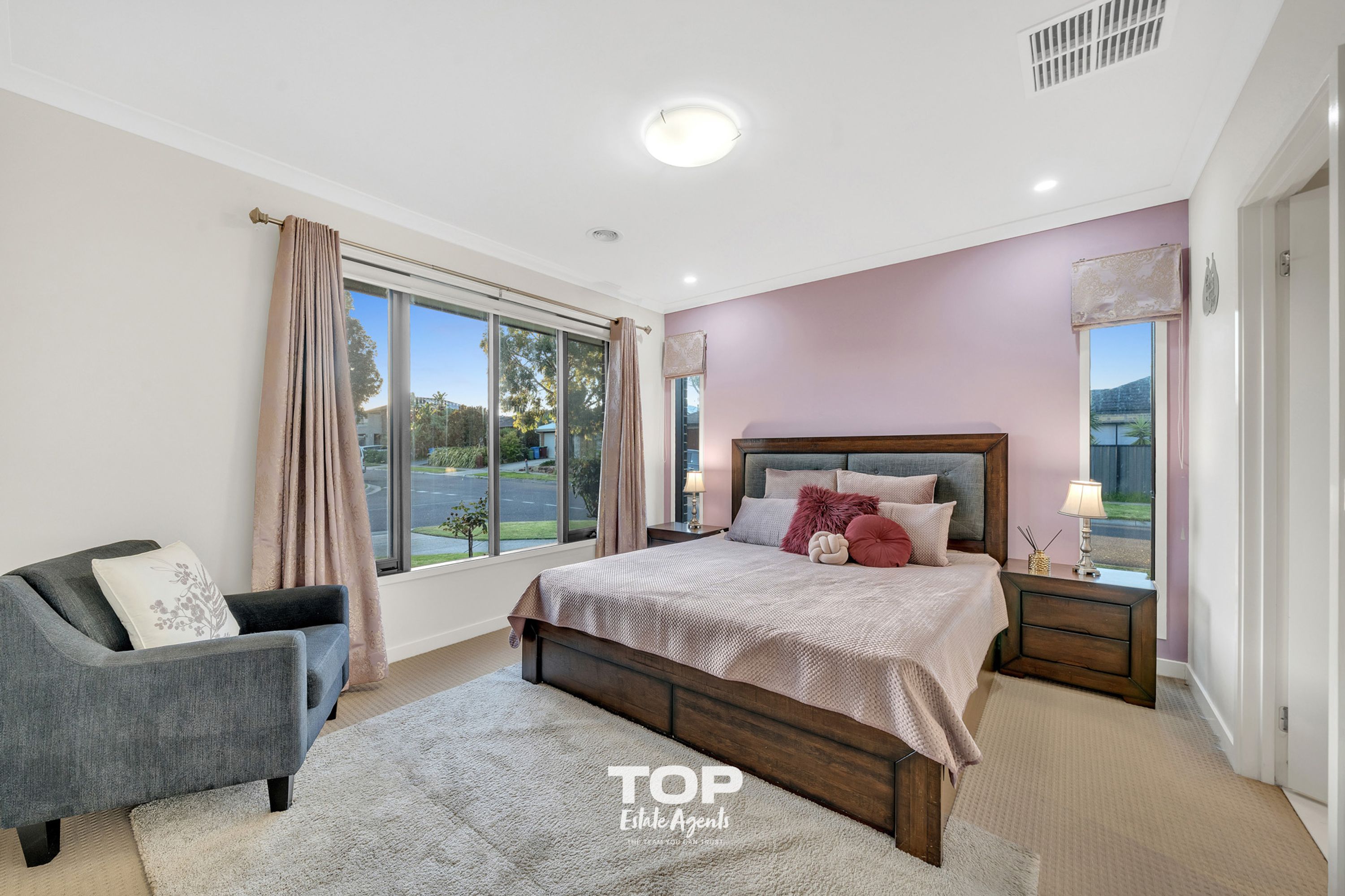 18 Lipizzan Way, Clyde North - Thumbnail 3