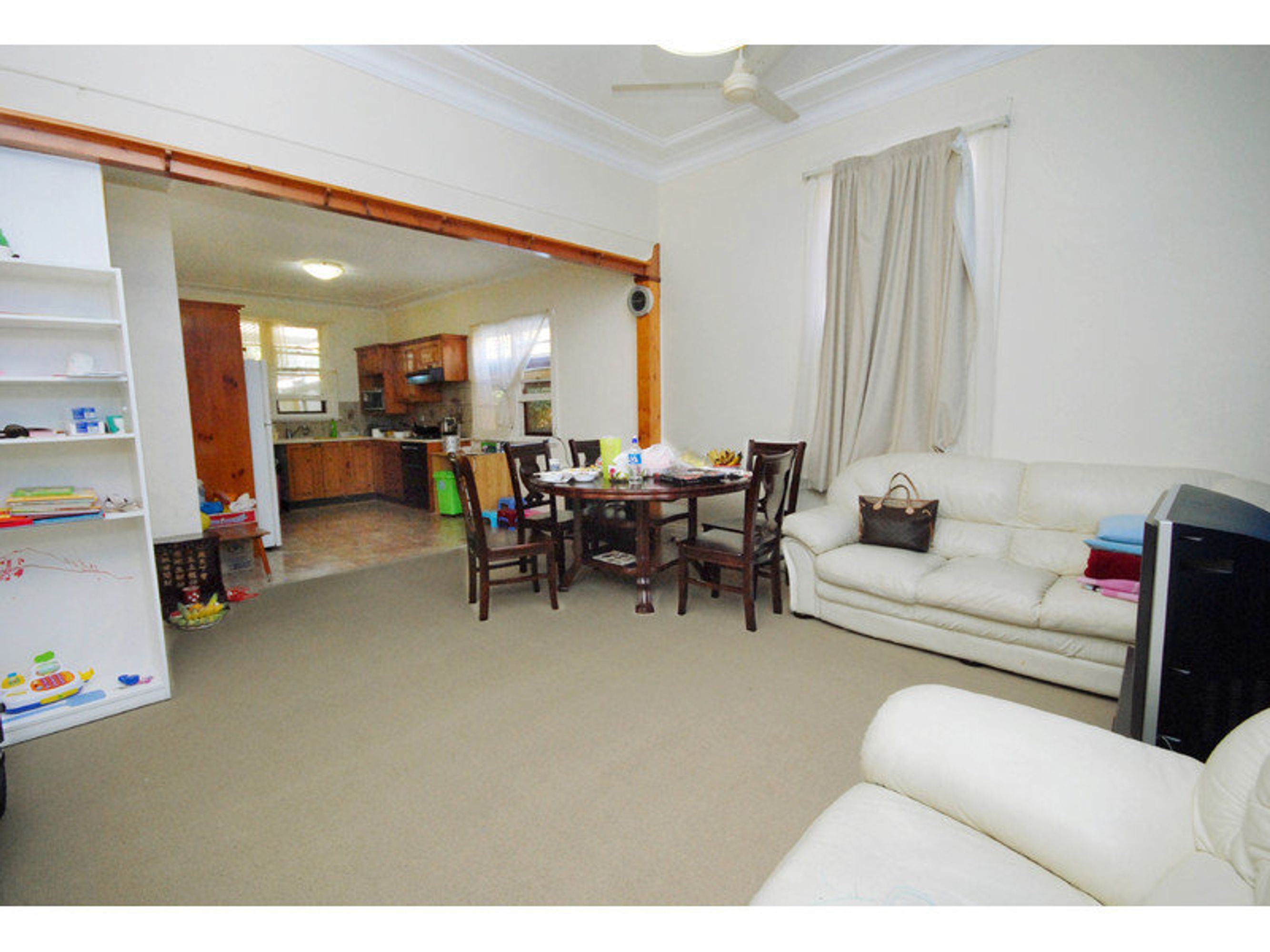 13 Merriwa Street, Katoomba - Thumbnail 2