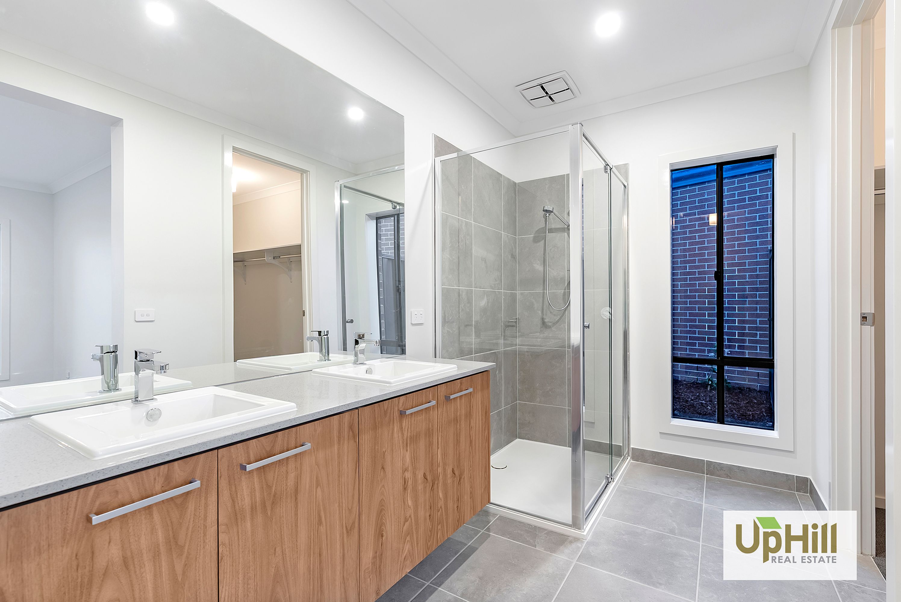13 Nightfall Avenue, Clyde North - Thumbnail 4