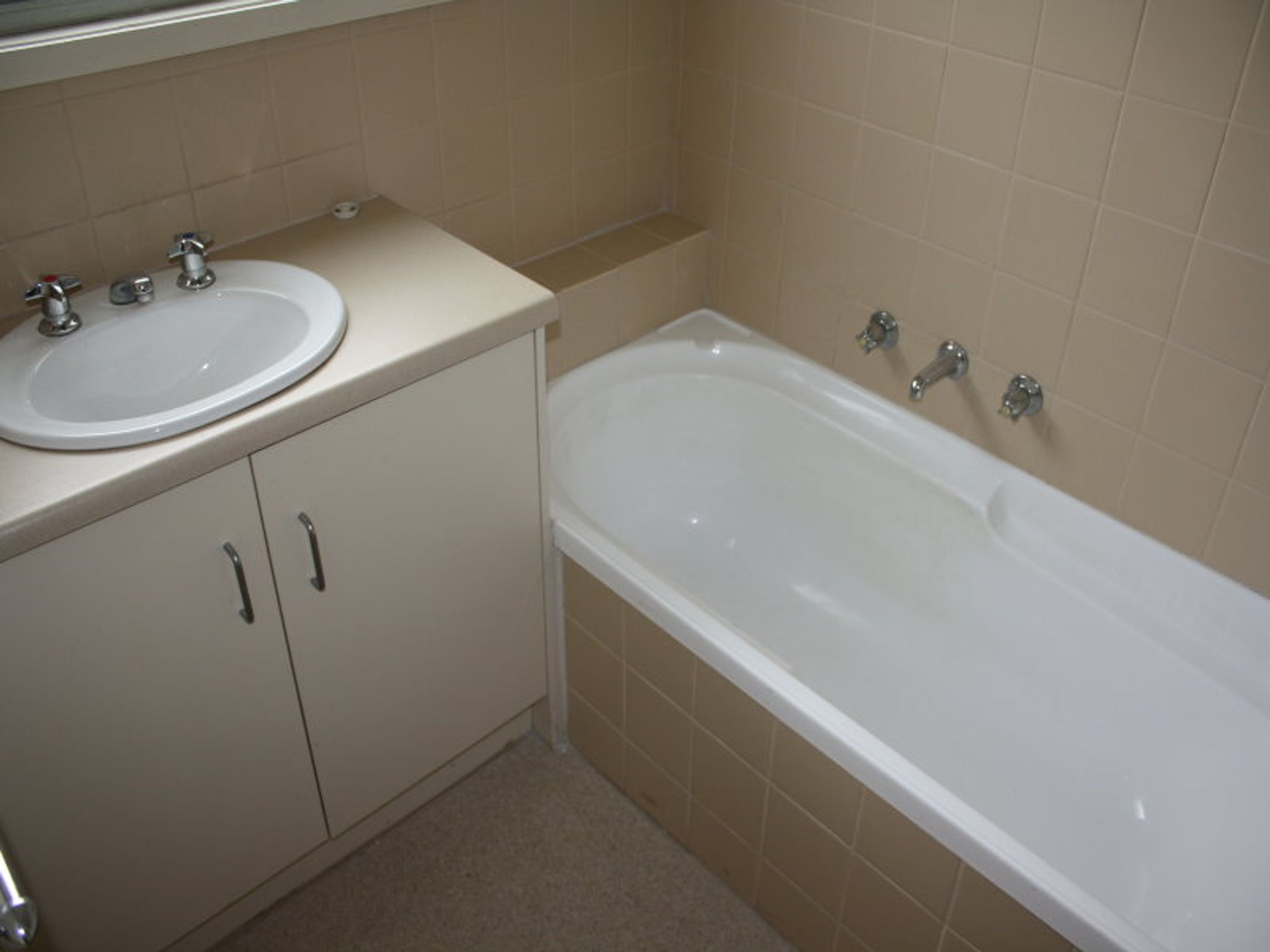8 Shirley Street, Horsham VIC 3400, Horsham - Thumbnail 4