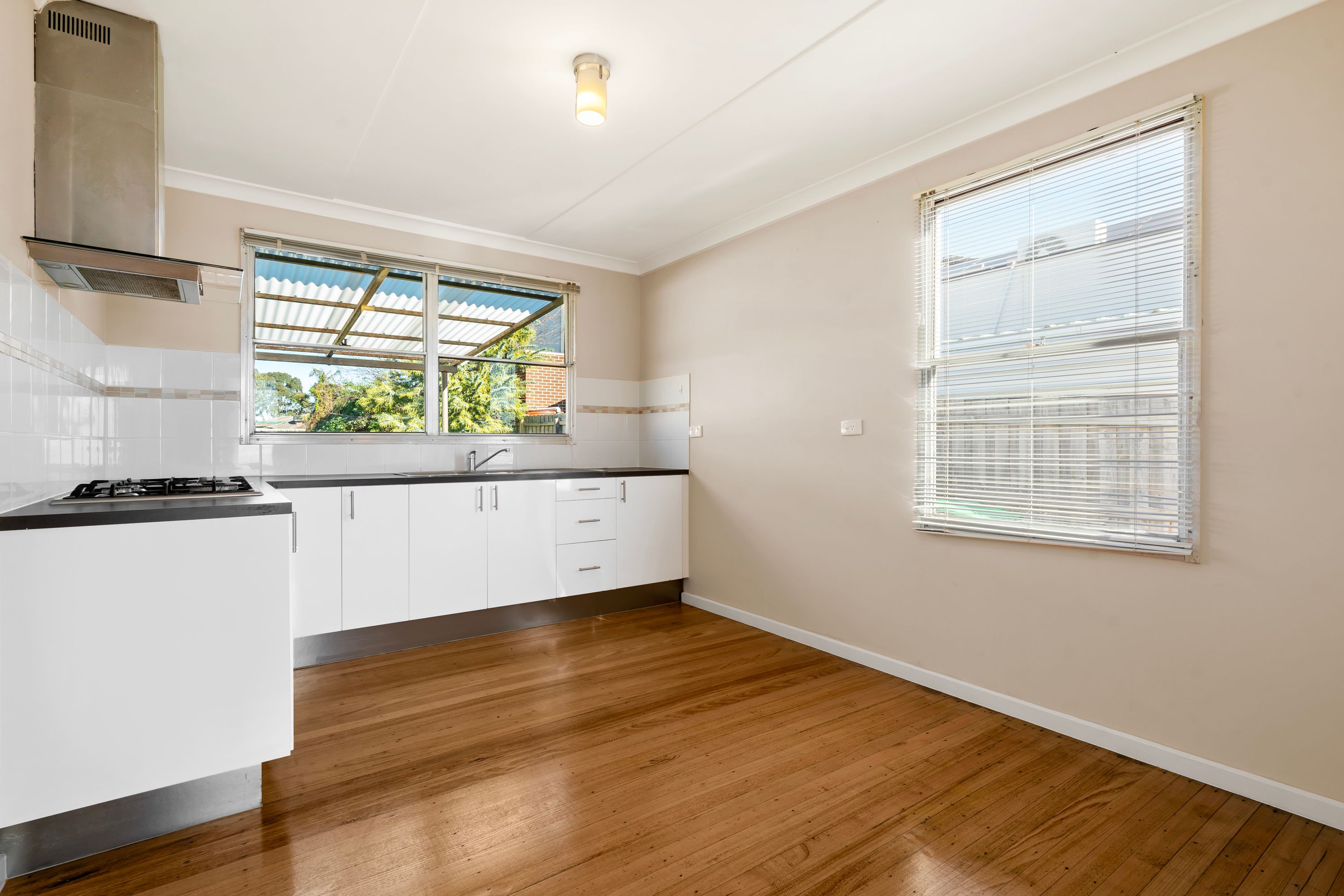 1 Vincent Crescent, Werribee, VIC 3030, Werribee - Thumbnail 2