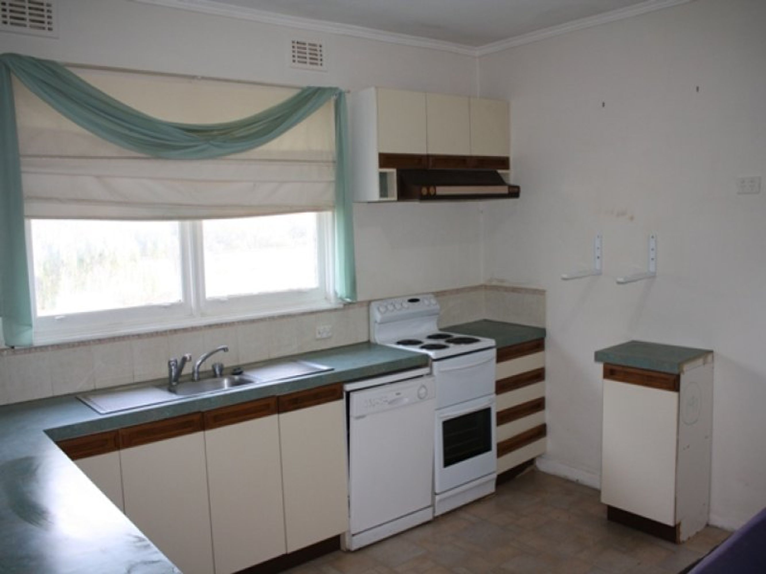 11 Belcher Street, Nhill VIC 3418, Nhill - Thumbnail 6