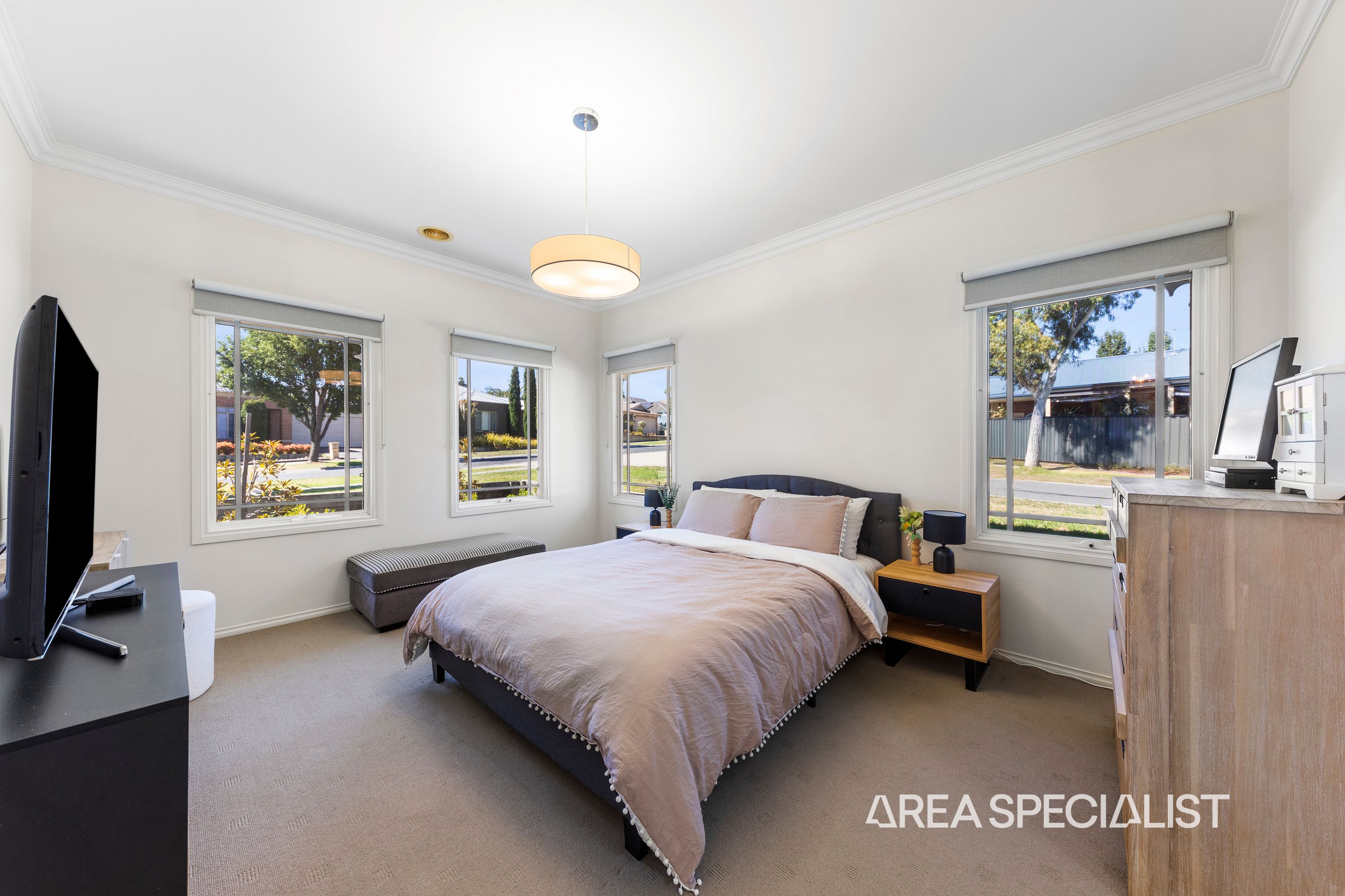 96 Leigh Drive, Pakenham - Thumbnail 4