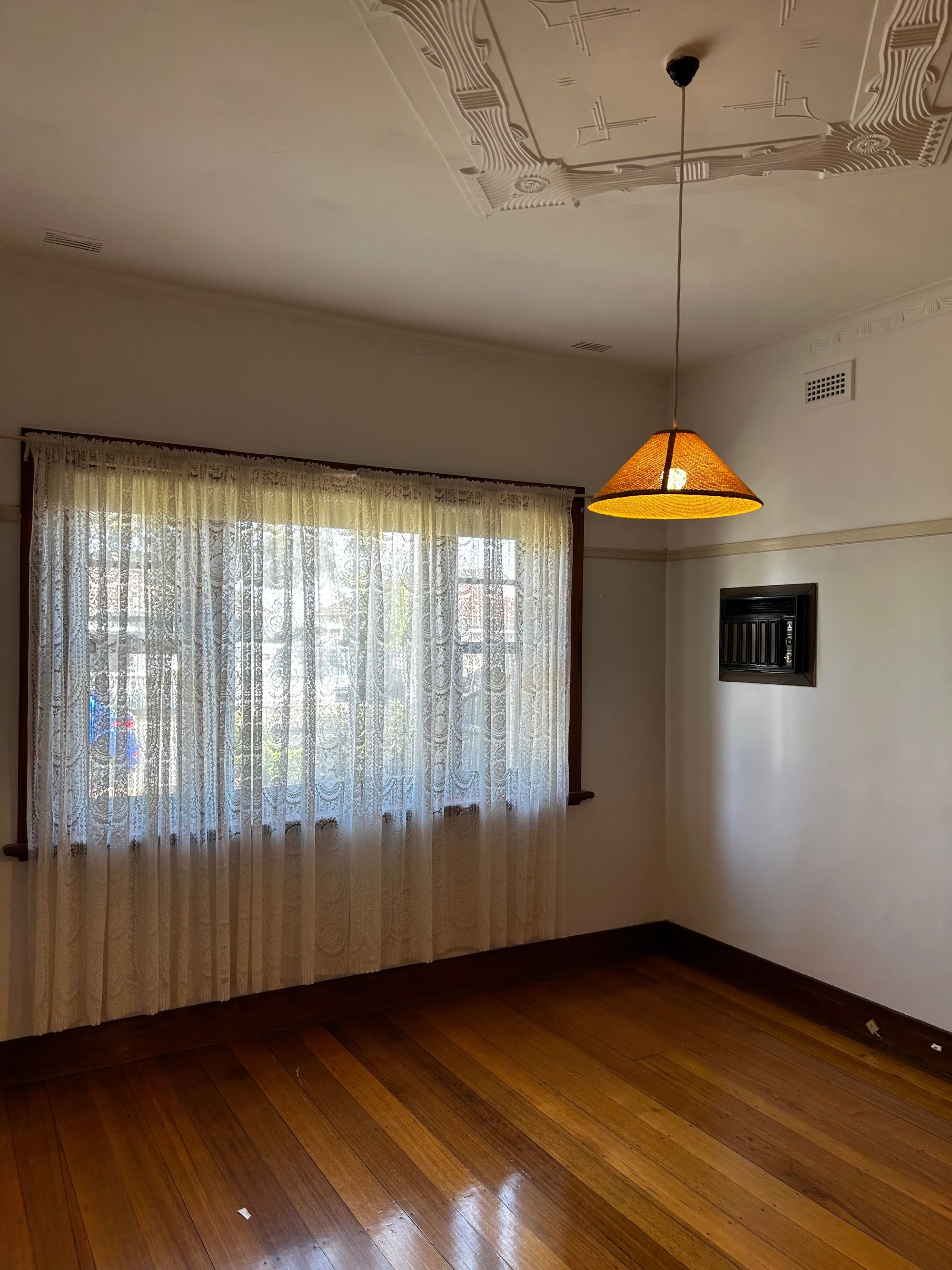 12 Chapman Street, Sunshine - Thumbnail 6