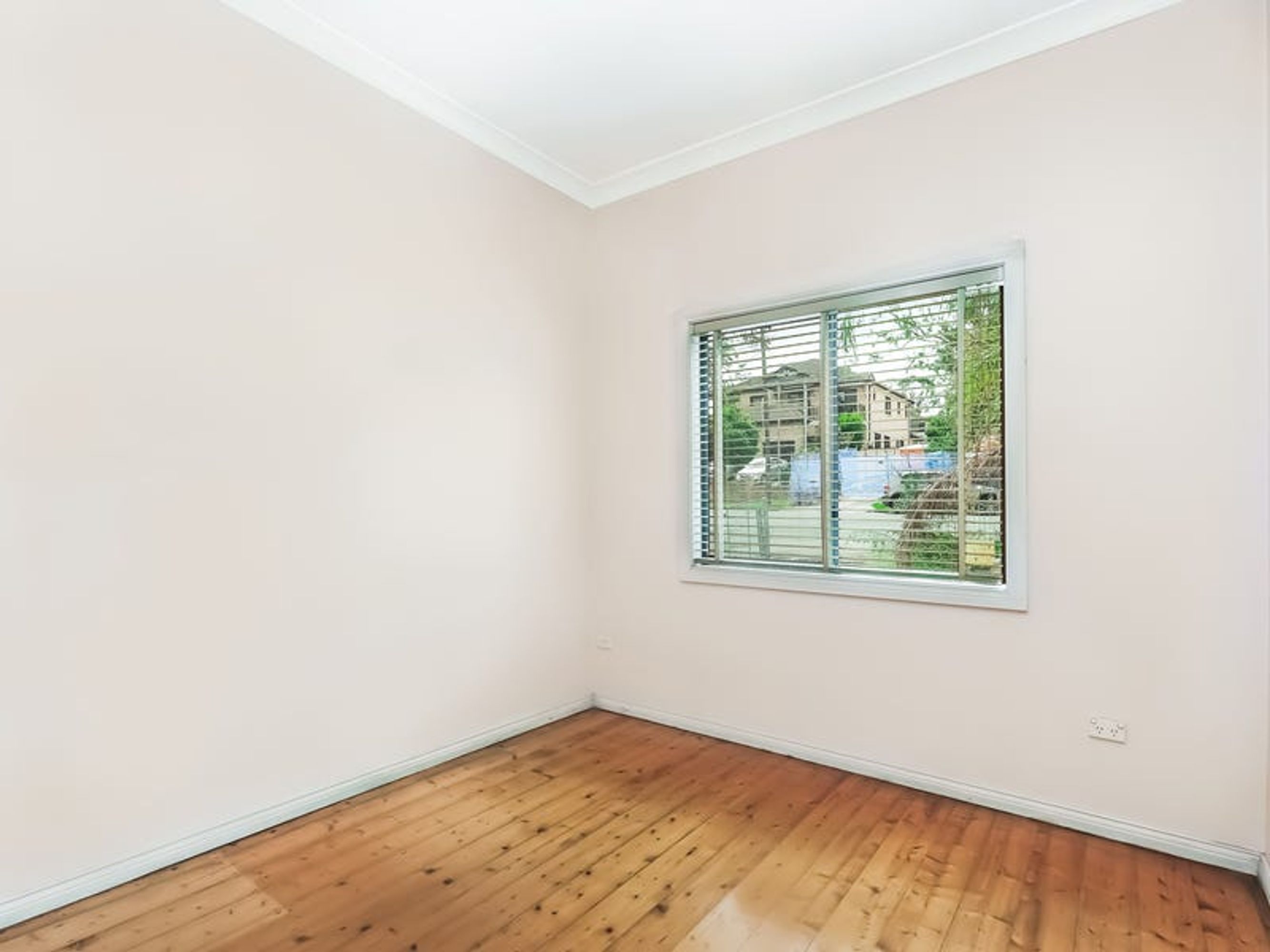 42 Myers Street, Roselands, NSW 2196, Roselands - Thumbnail 5