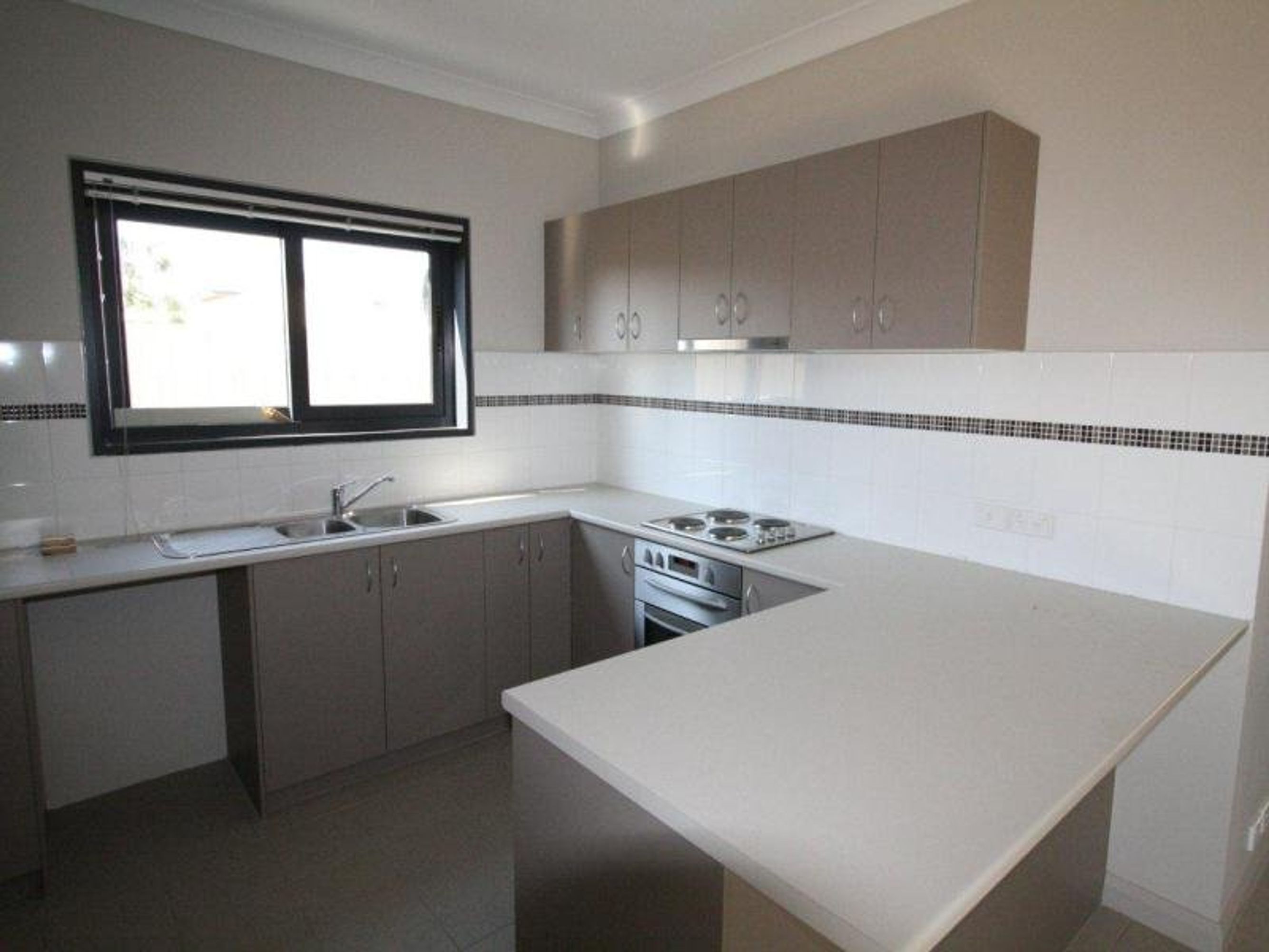 2/12 Godrick Place, South Hedland, South Hedland - Thumbnail 3