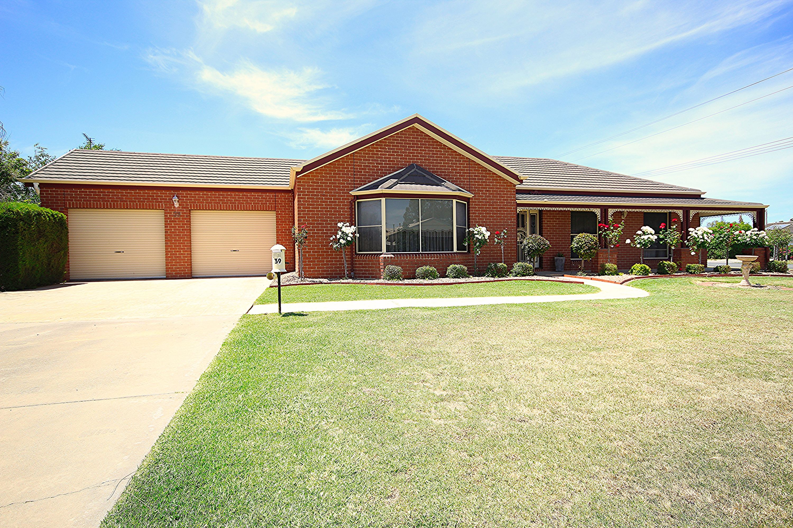 39 Pryors Road, Horsham VIC 3400