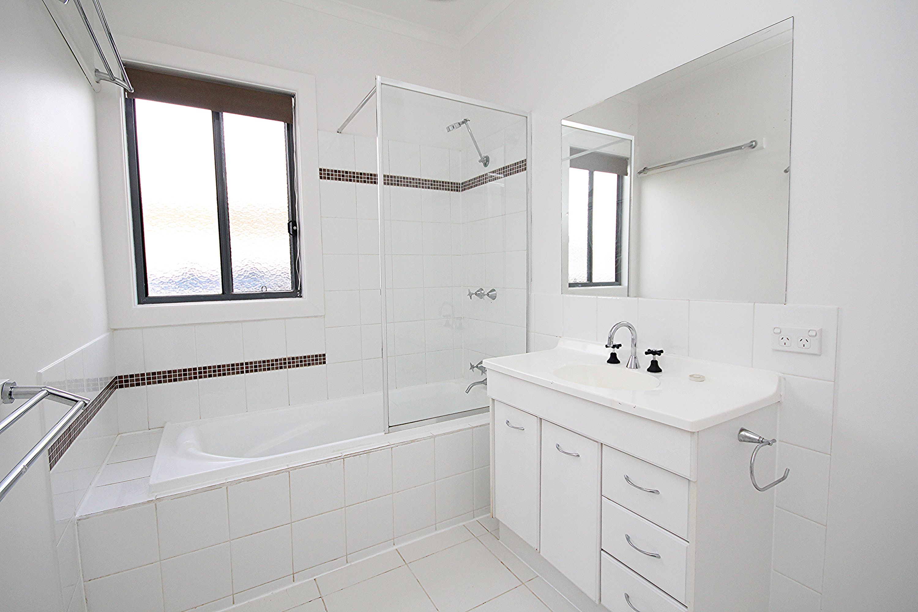 30 Valentine Avenue, Horsham VIC 3400, Horsham - Thumbnail 8