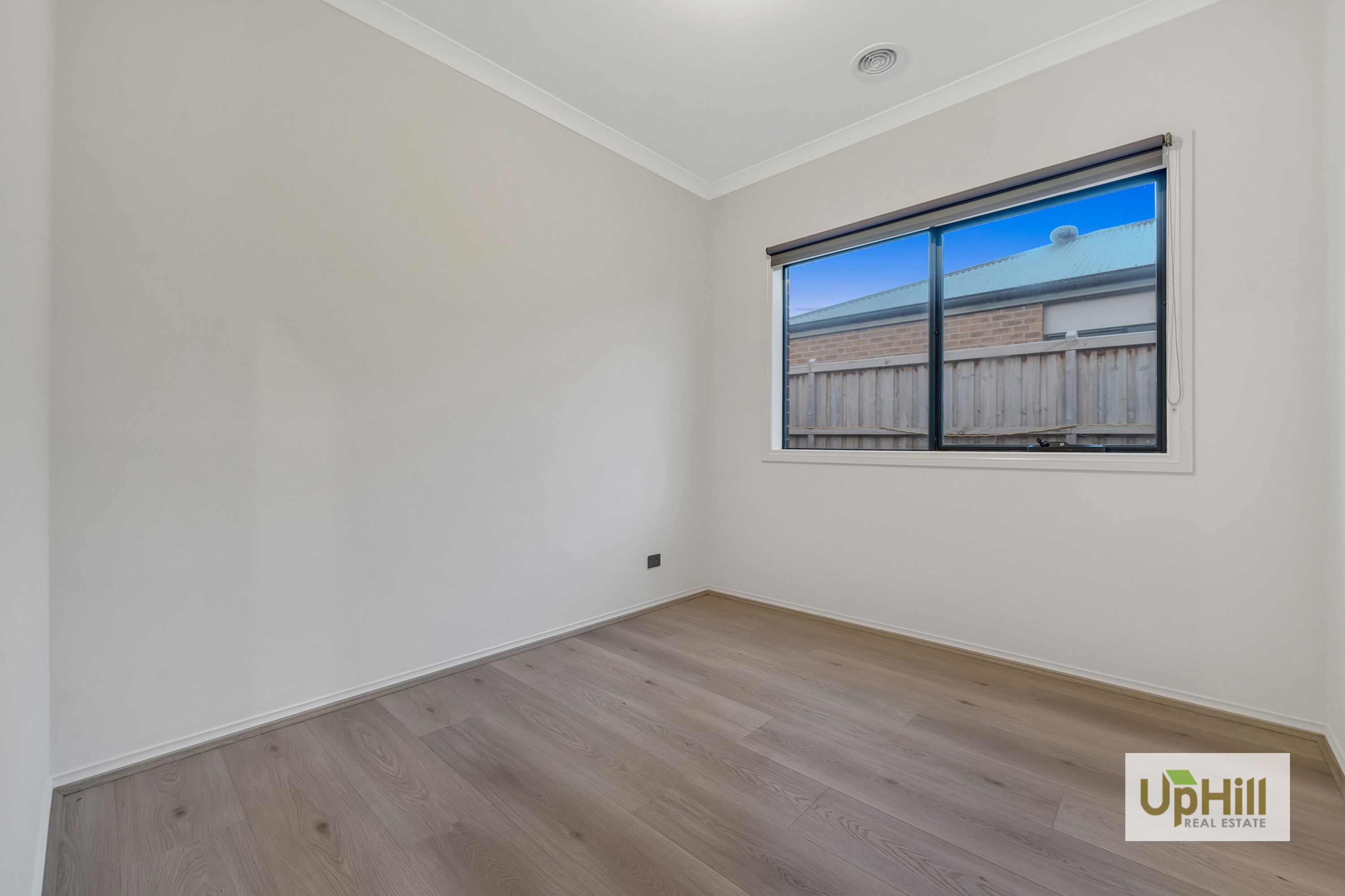 50 Picnic Avenue, Clyde North - Thumbnail 6