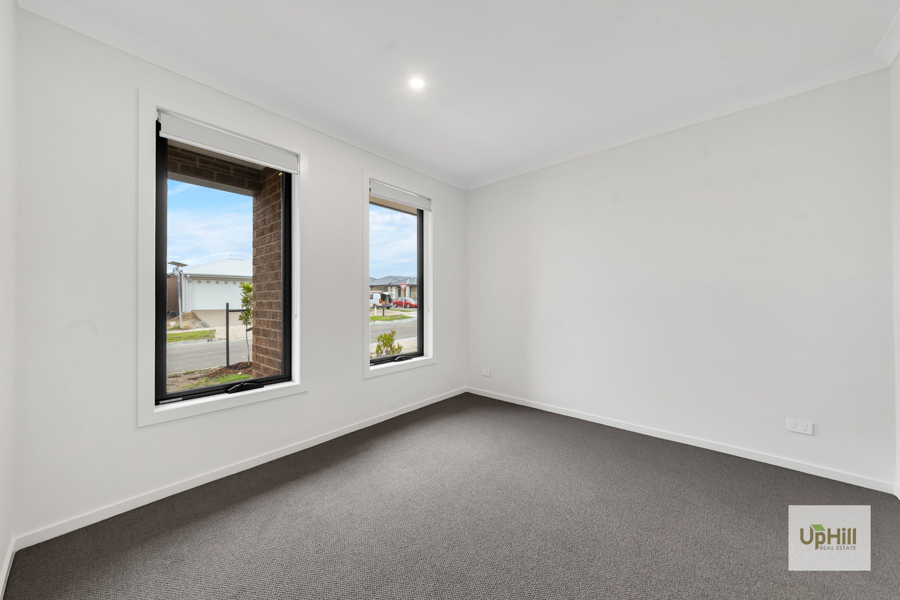 16 Peak St, Clyde North - Thumbnail 5