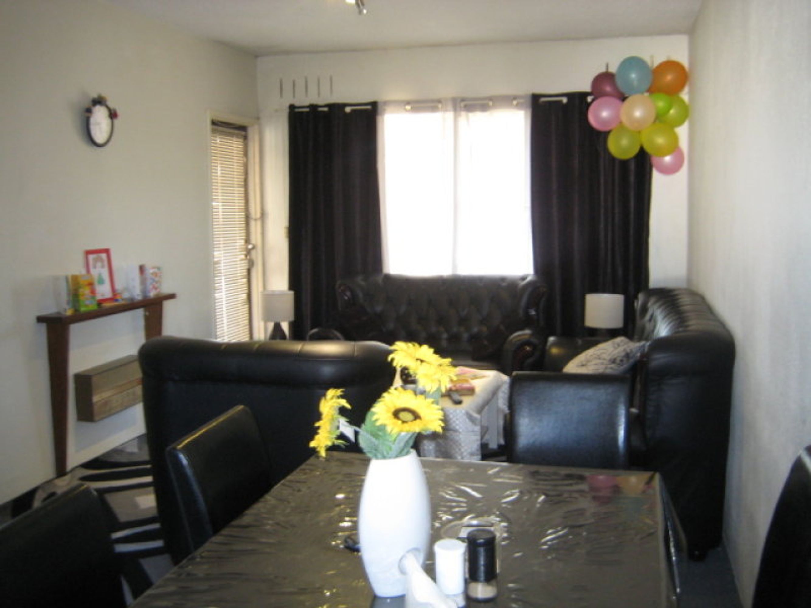 2/10-16 Wetherby Road, Doncaster - Thumbnail 3