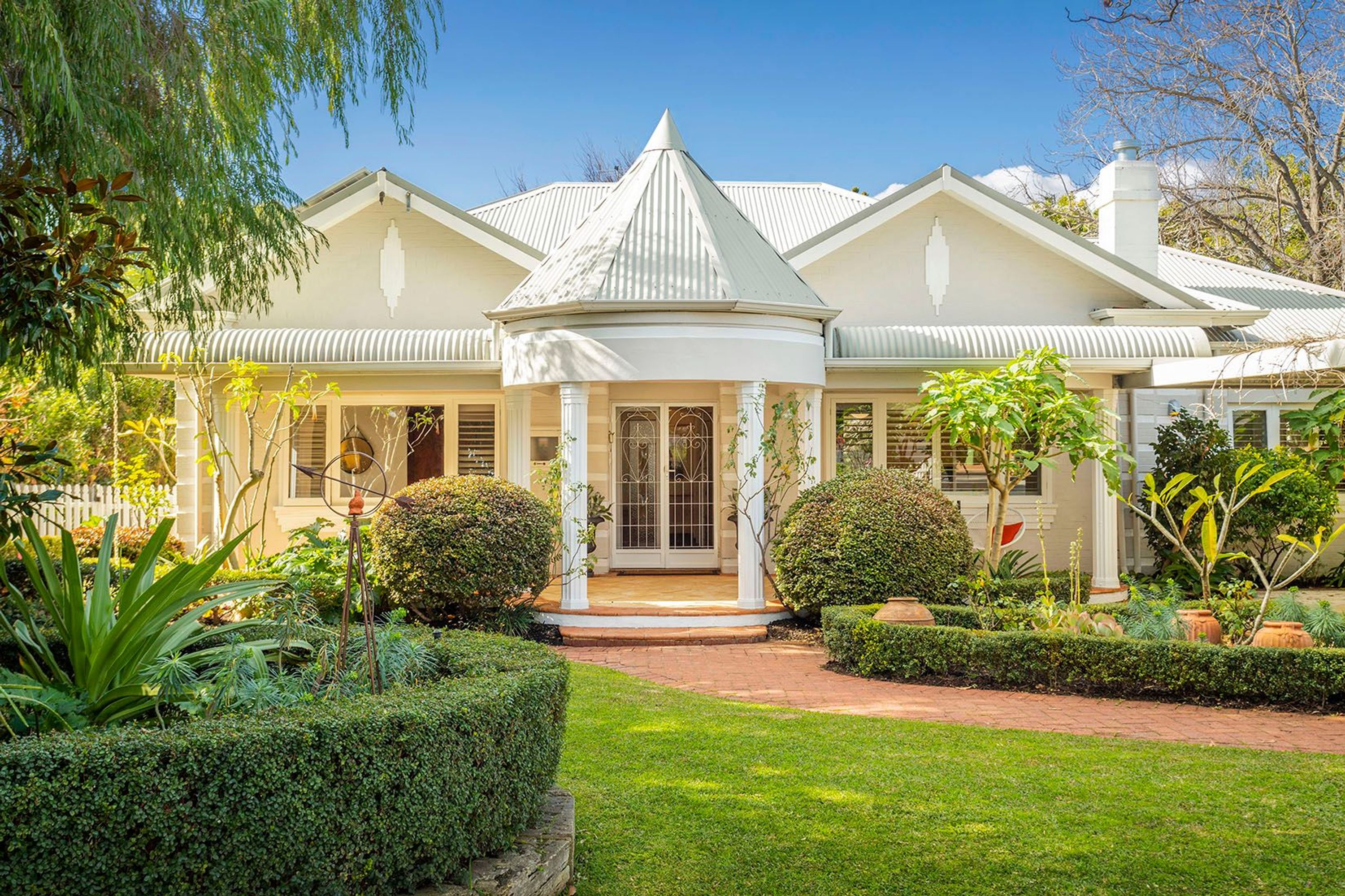 16 Mountjoy Road, Nedlands - Thumbnail 5