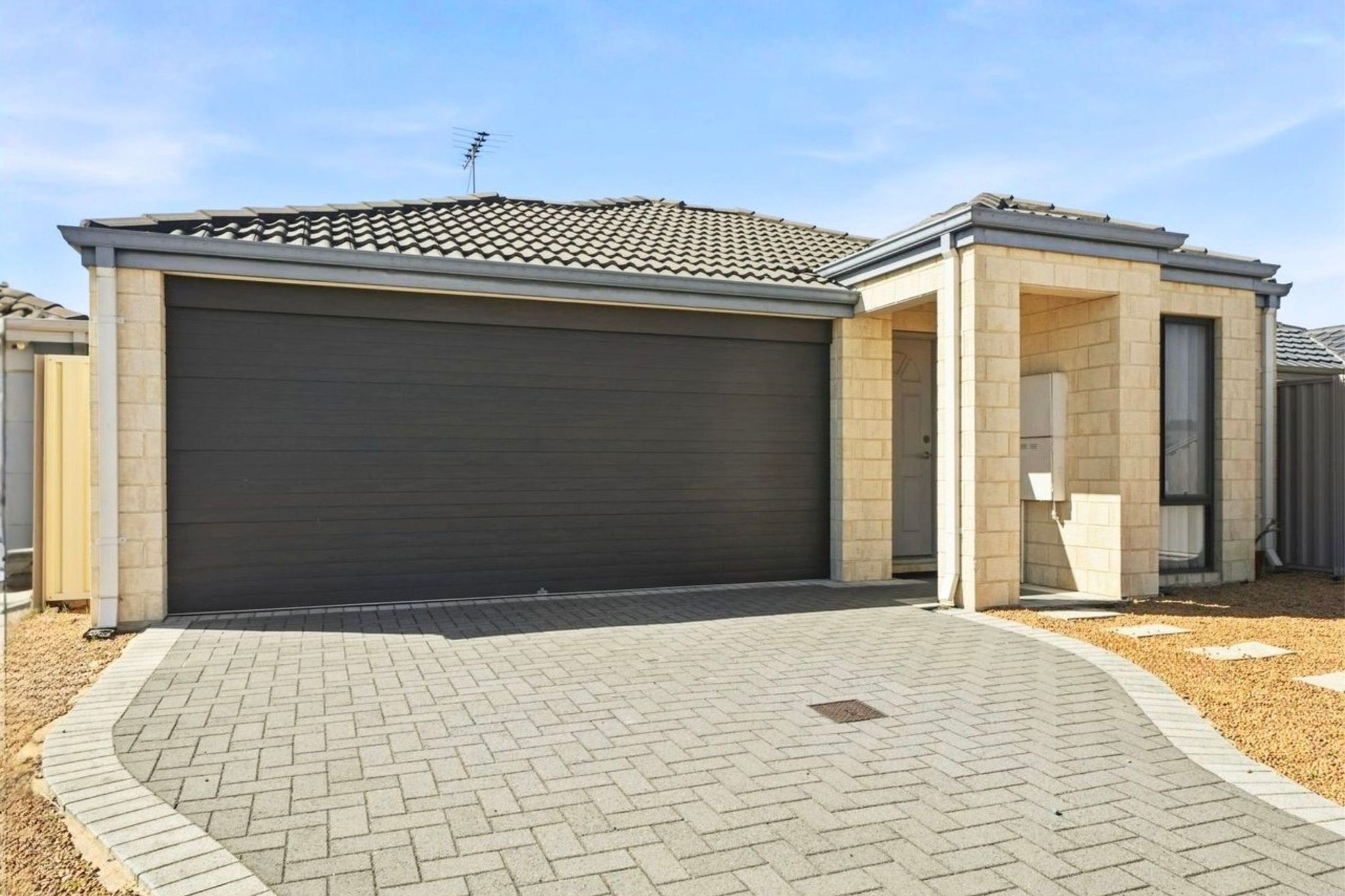 28 Panozza Circle, Maddington, Maddington - Thumbnail 2