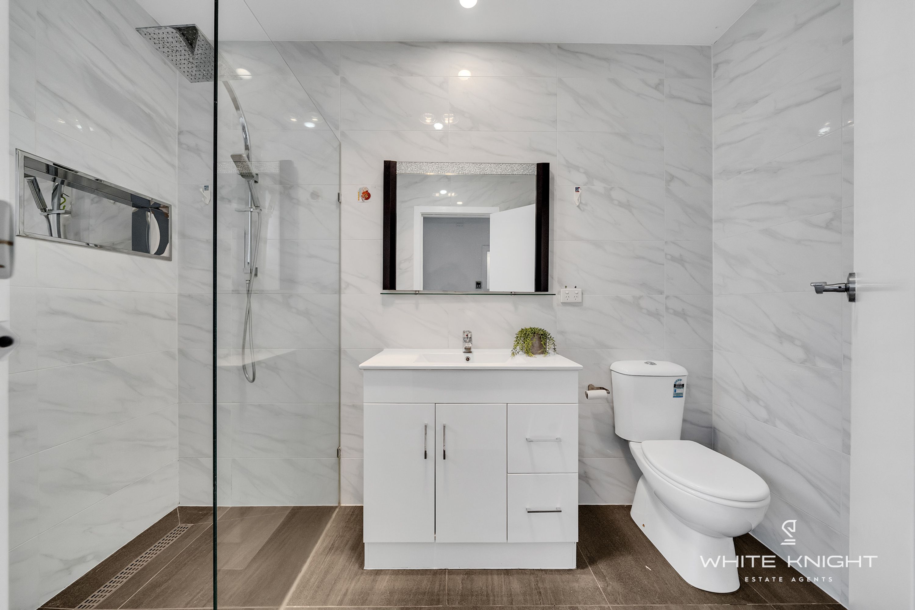 16 MARSHALL AVENUE, St Albans VIC 3021, St Albans - Thumbnail 3