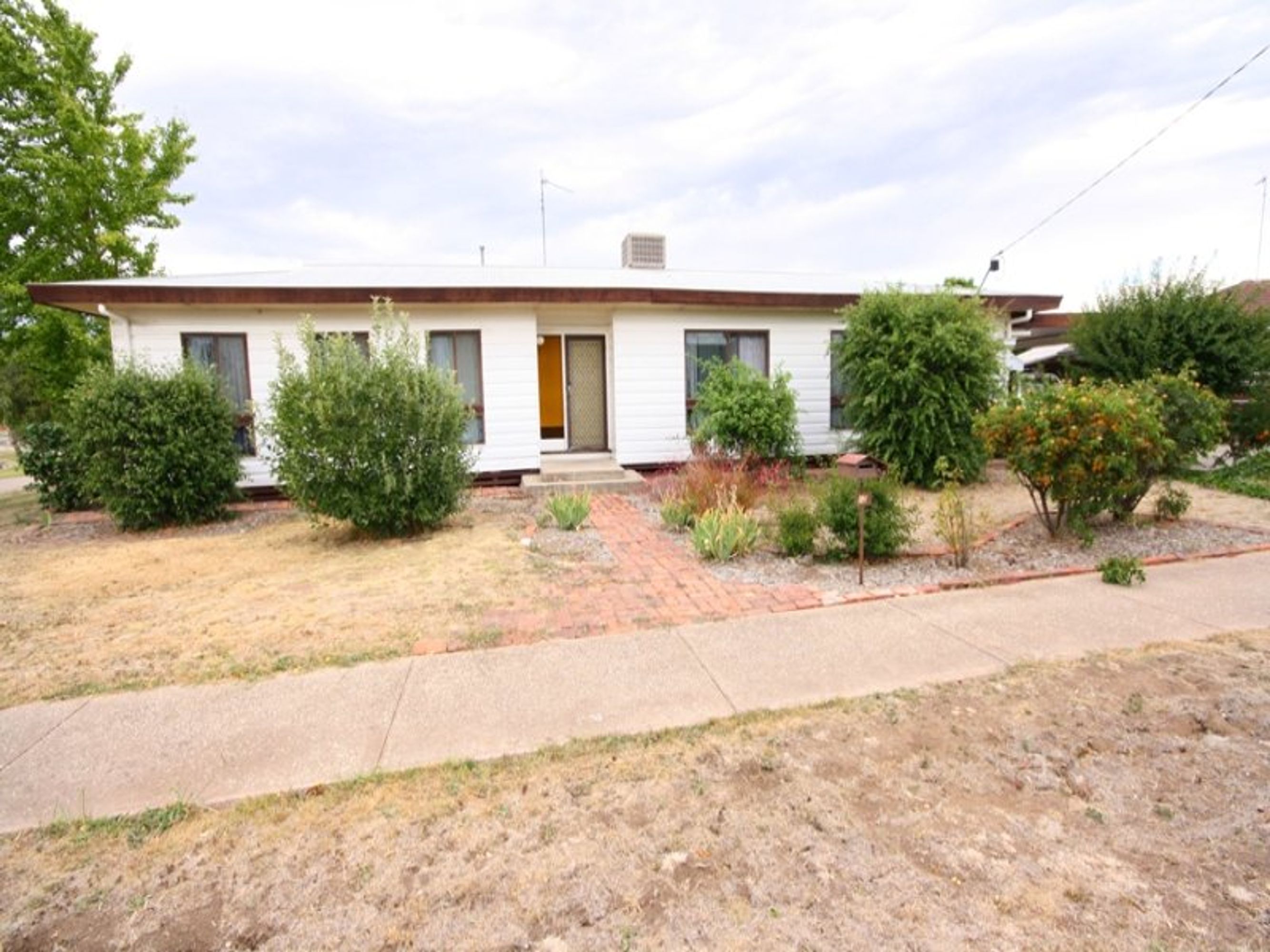 10 Culliver Street, Horsham VIC 3400