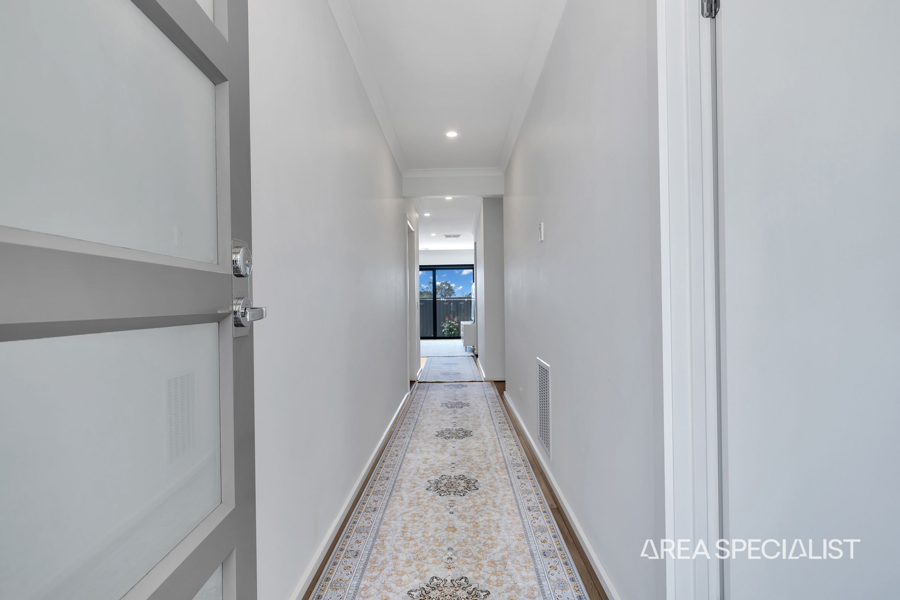 18 Expedition Way, Corio VIC 3214, Corio - Thumbnail 2