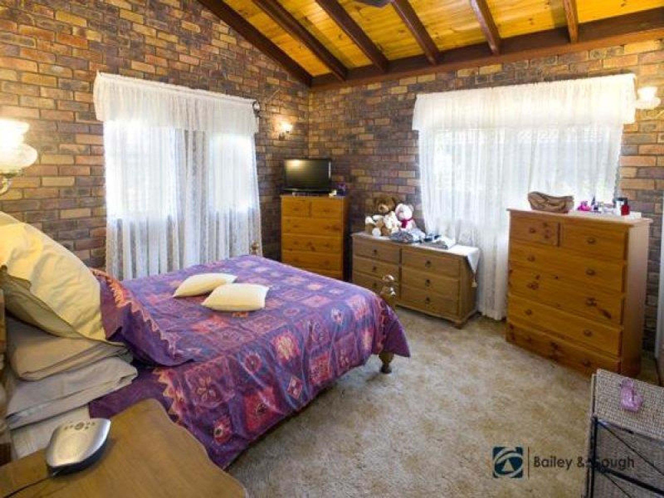 10 Shadybower Drive, Junction Hill - Thumbnail 7