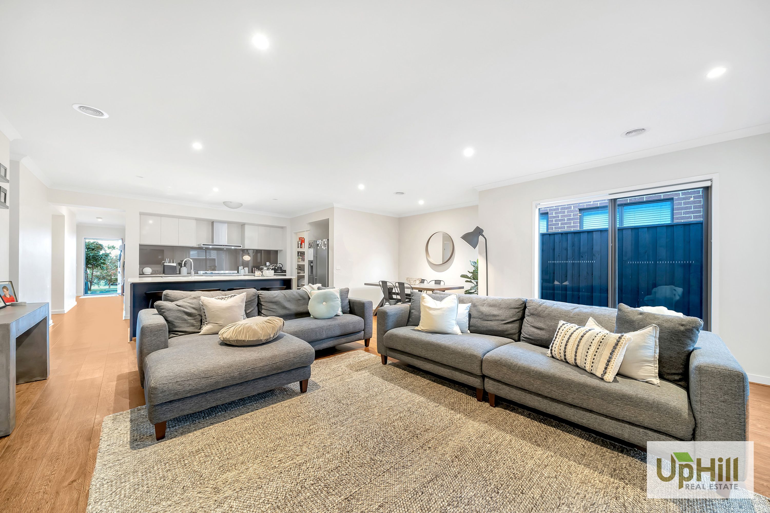 11 DAME AVENUE, Clyde North - Thumbnail 8