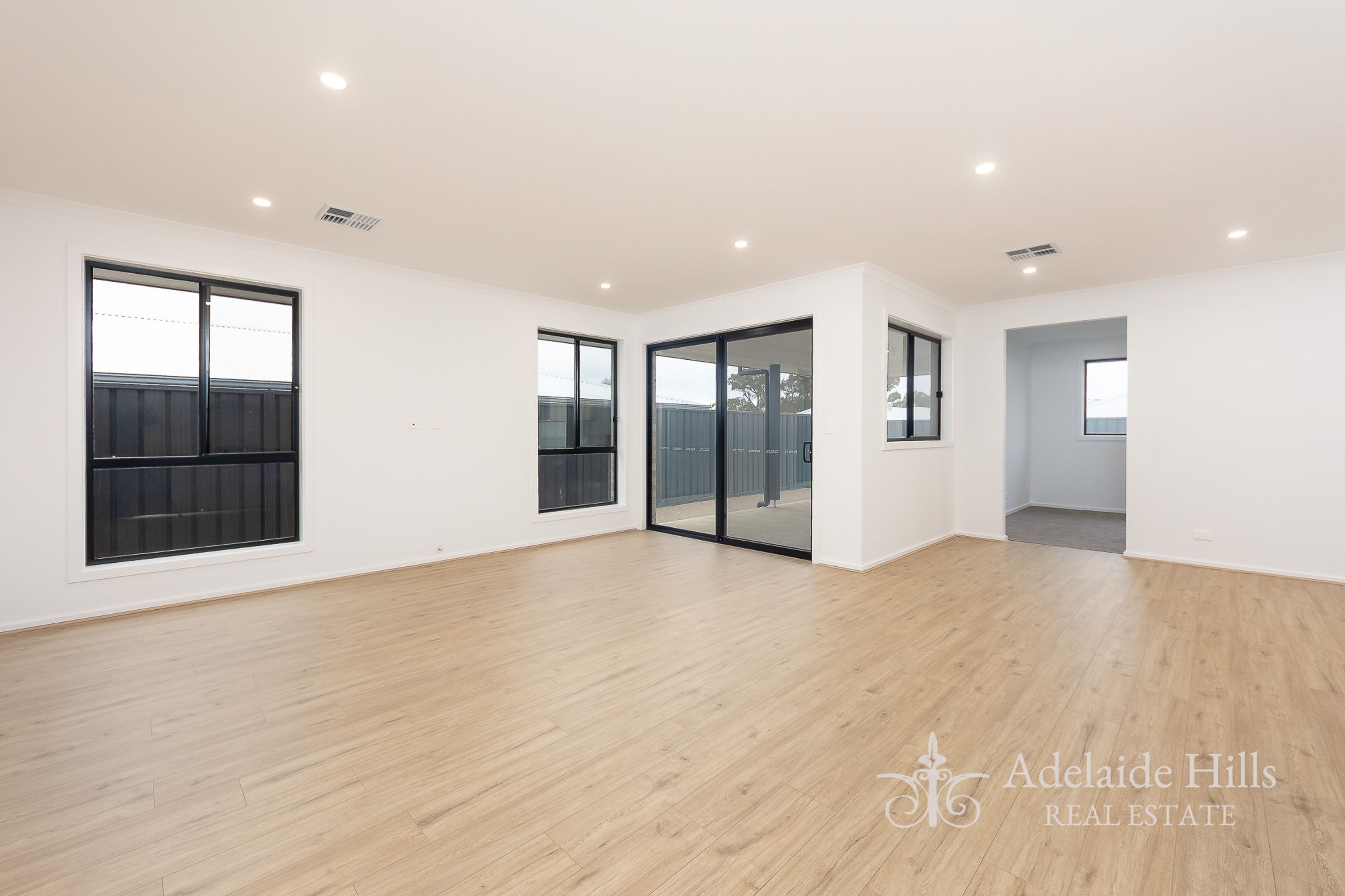 29 Woodhall Loop, Mount Barker SA 5251, Mount Barker - Thumbnail 5