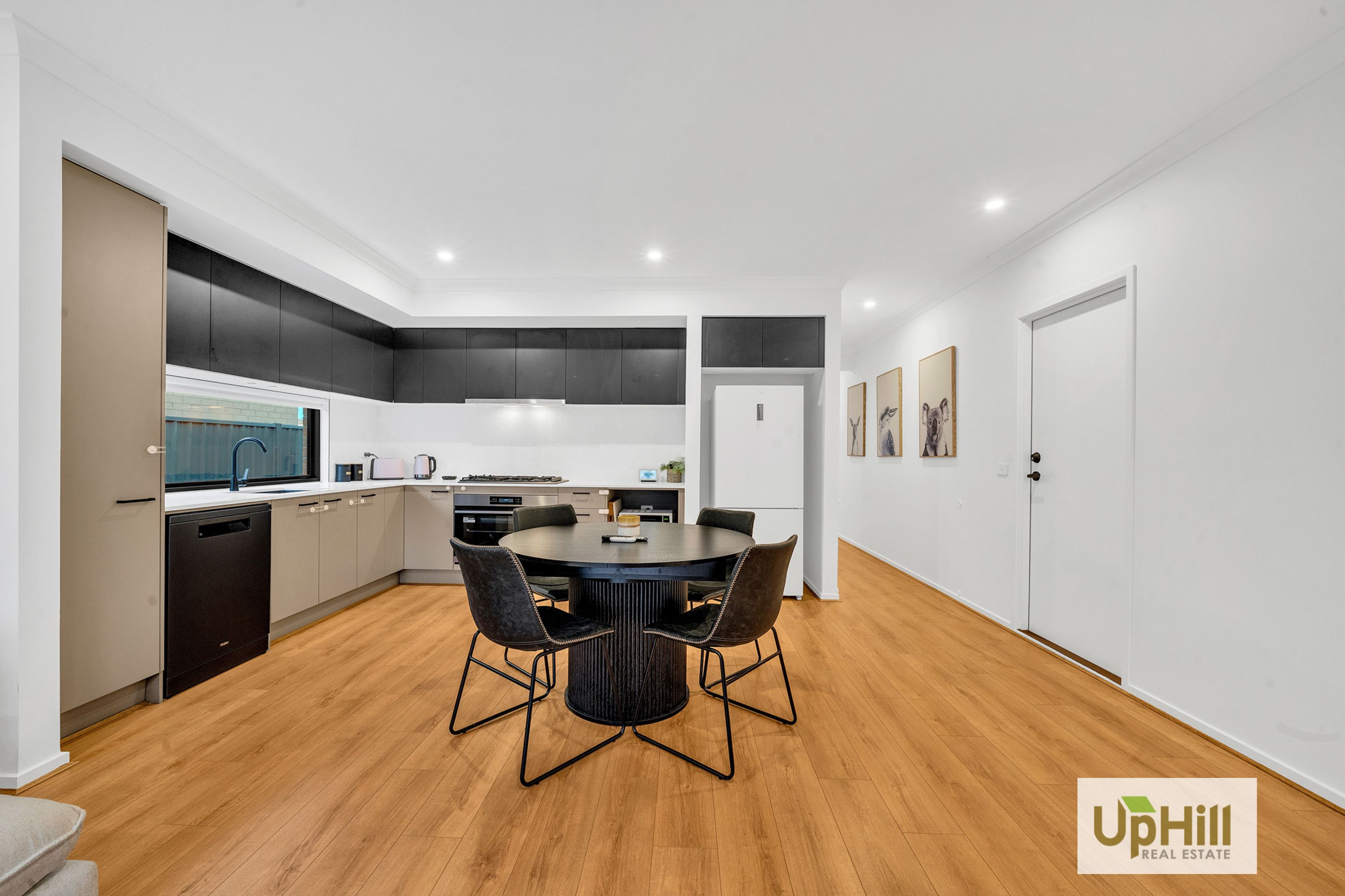 4 Theatre Circuit, Clyde North - Thumbnail 6