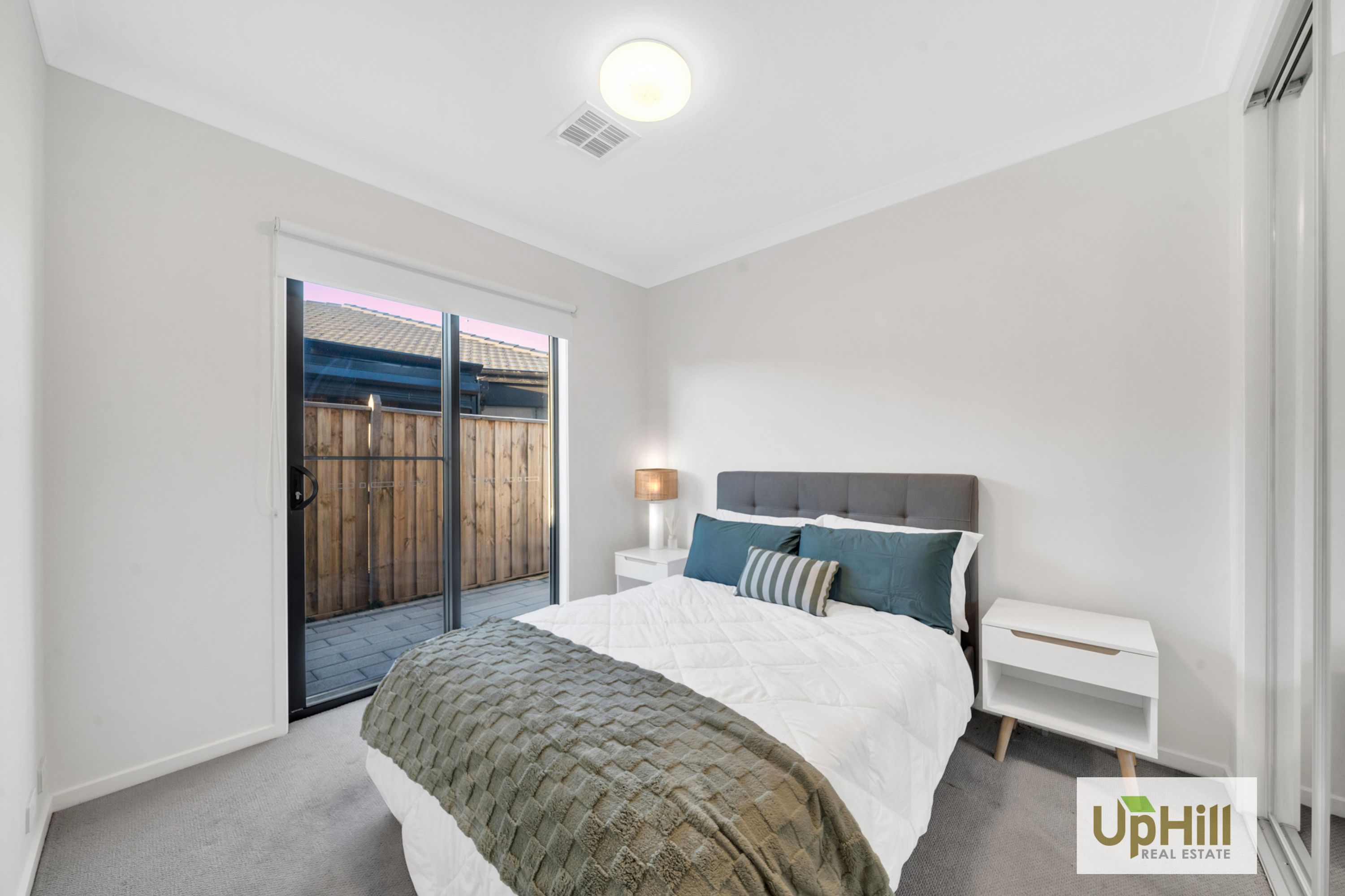 37 Parkrise Boulevard, Clyde North - Thumbnail 4
