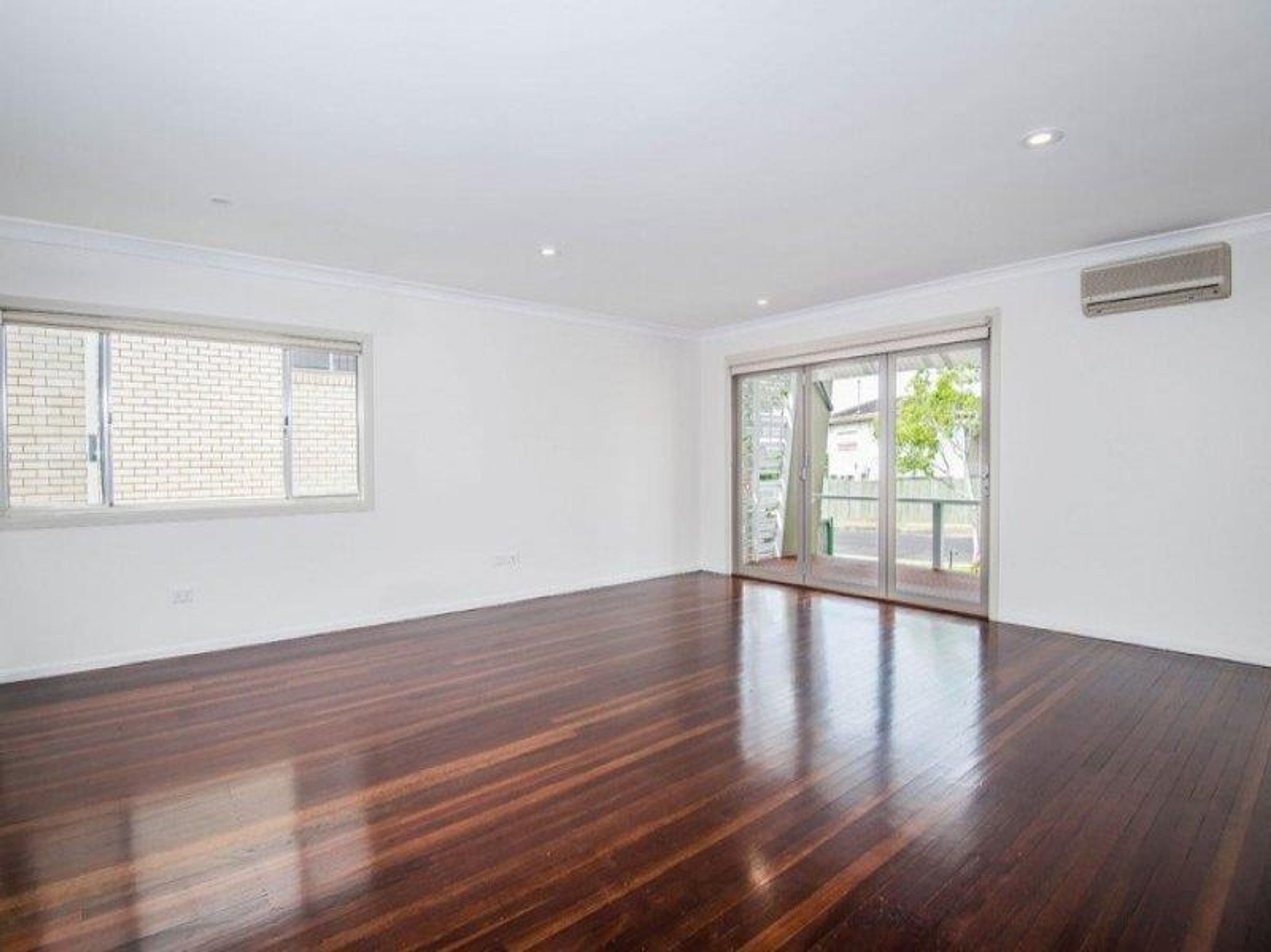 28 Mossberry Avenue, Junction Hill - Thumbnail 7