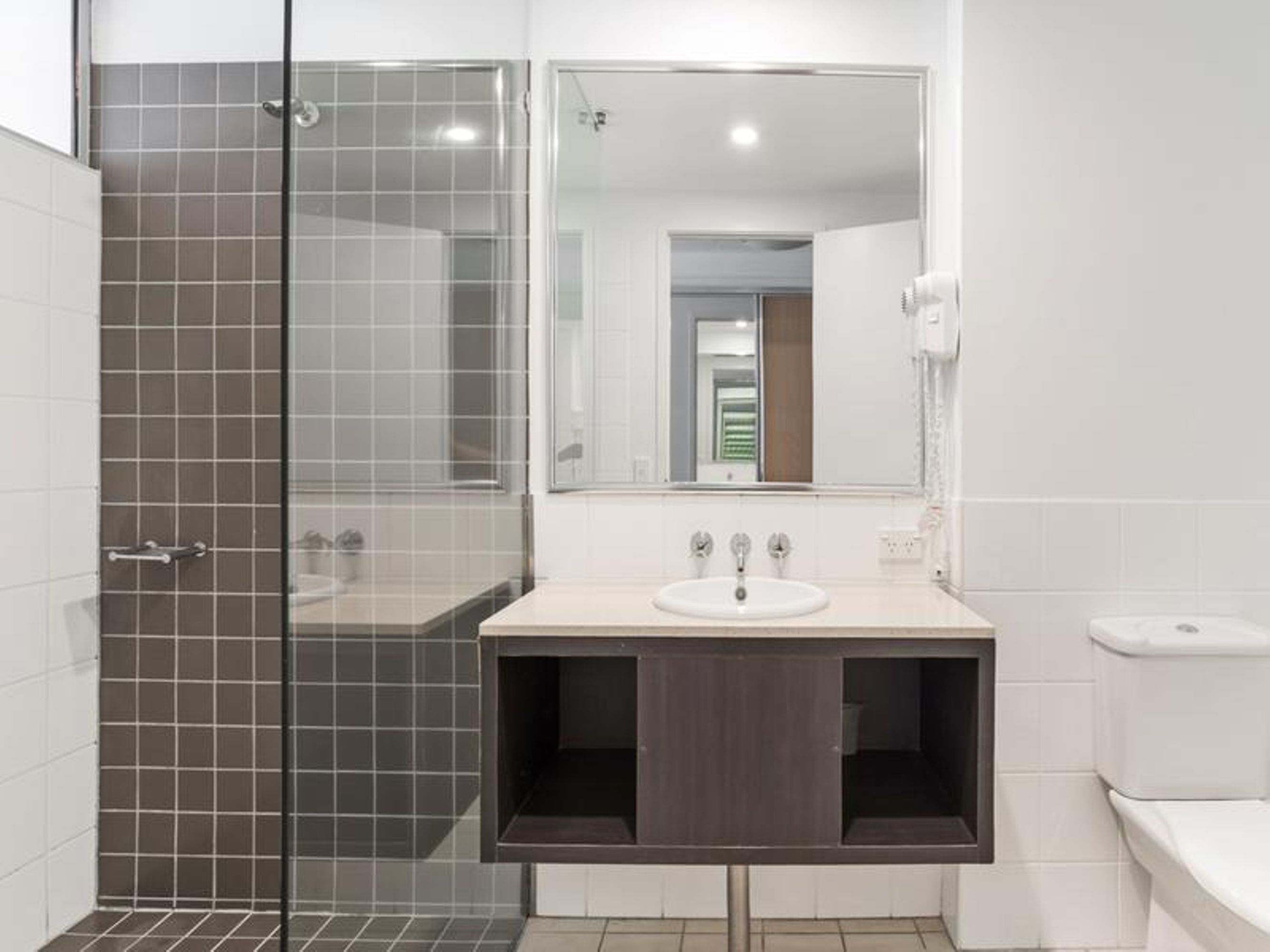 2 Aplin Street, Cairns City - Thumbnail 7