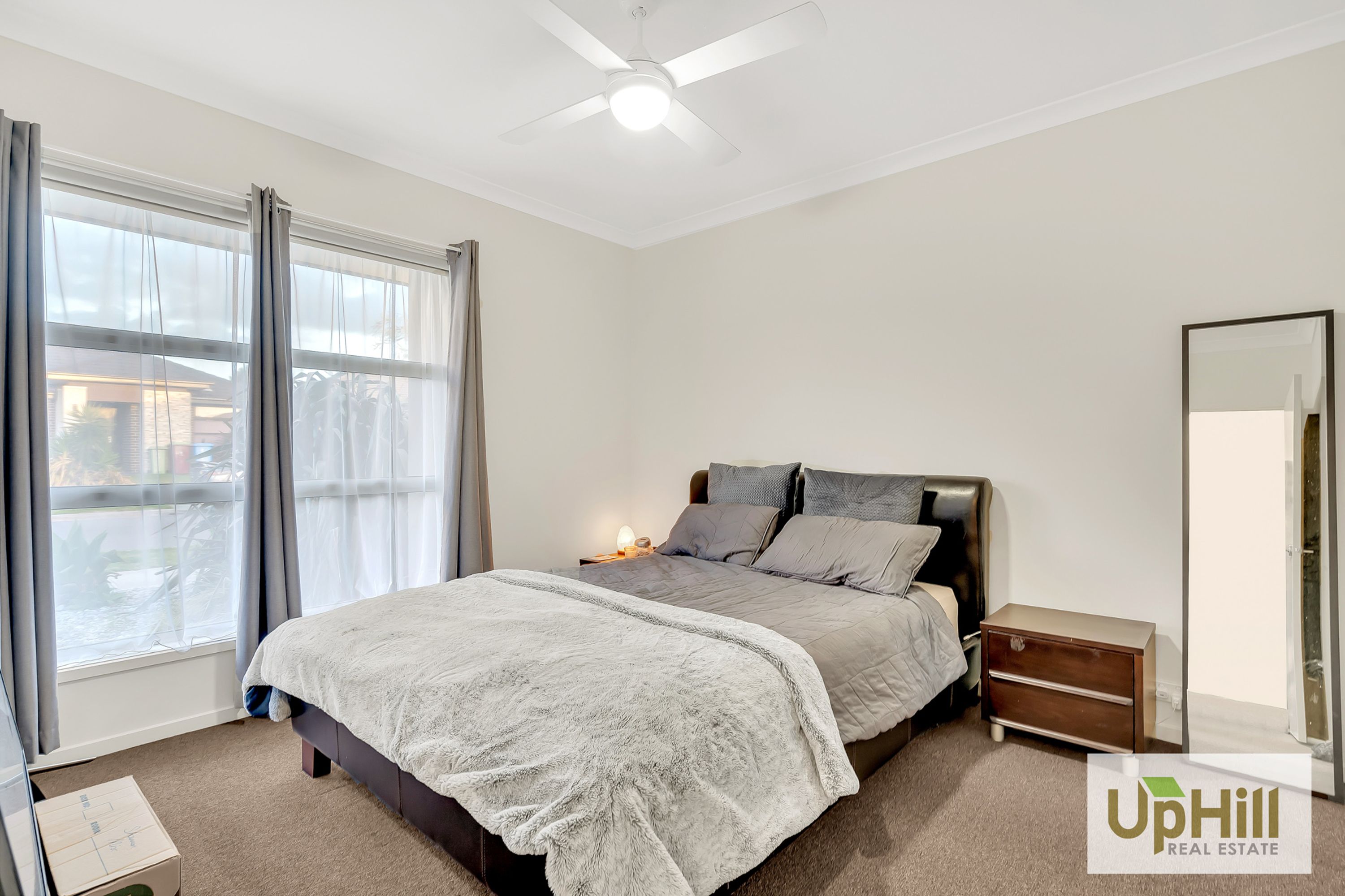 13 WESTPHALIAN RISE, Clyde North - Thumbnail 2