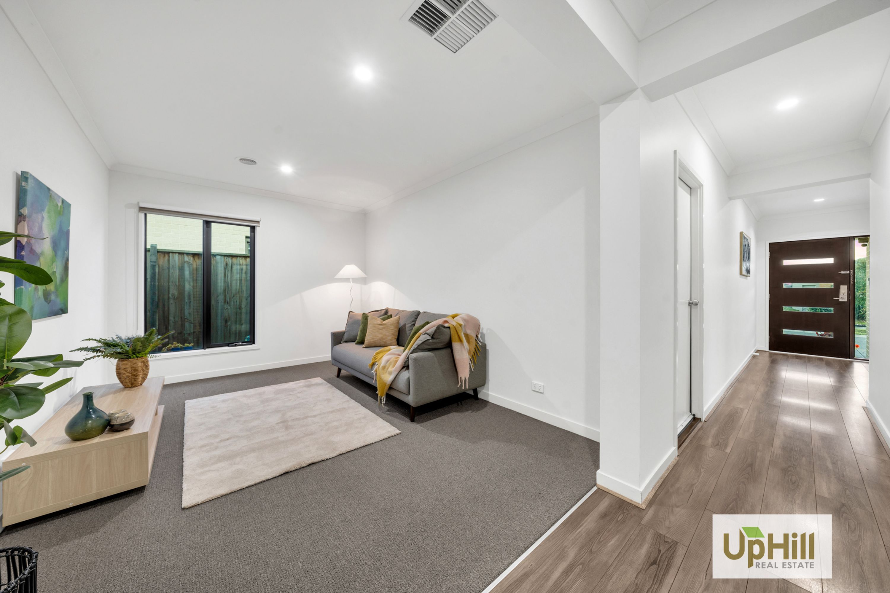 34 Compton Way, Clyde North - Thumbnail 5