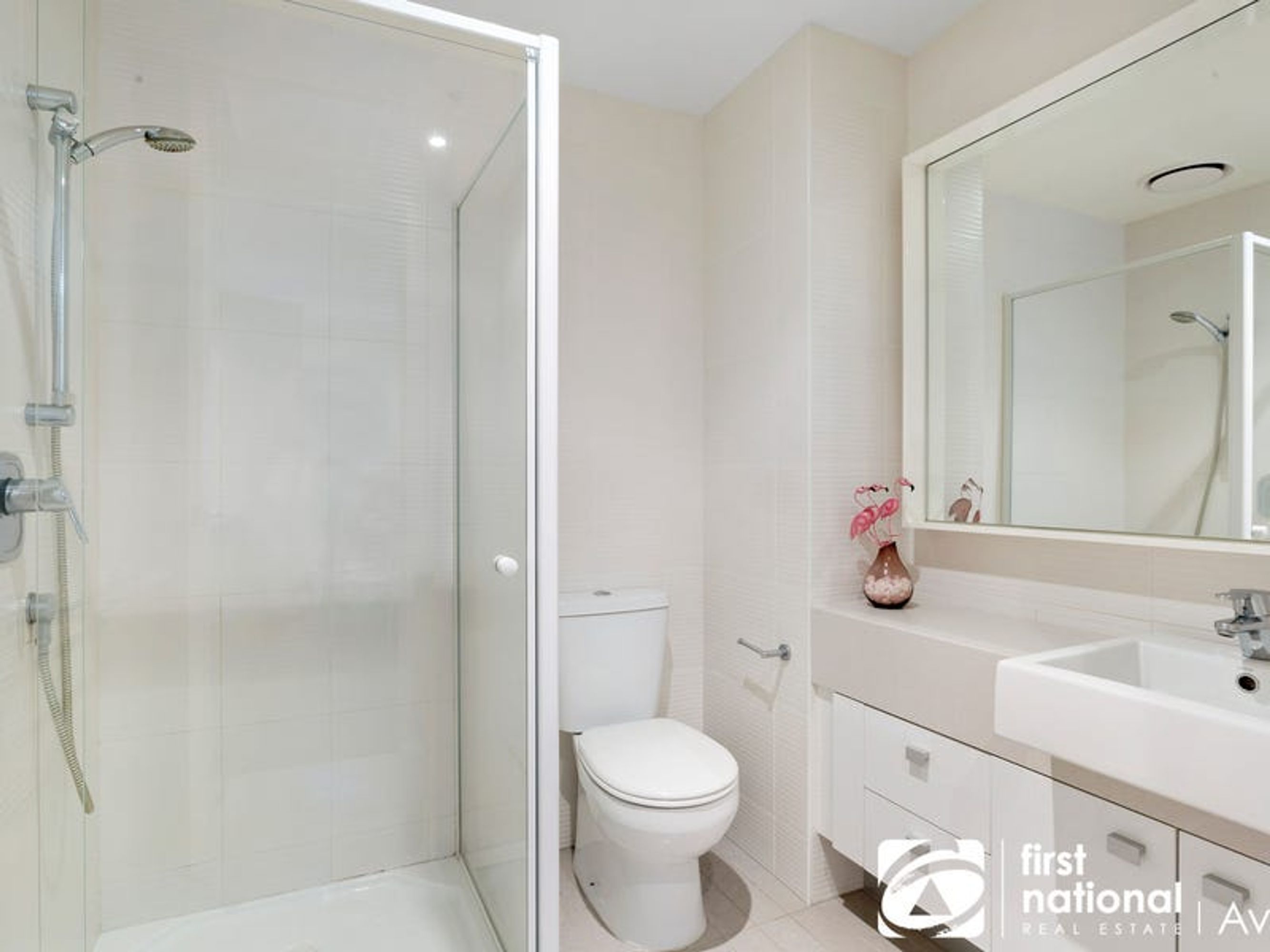 908/63 Whiteman Street, Southbank - Thumbnail 5