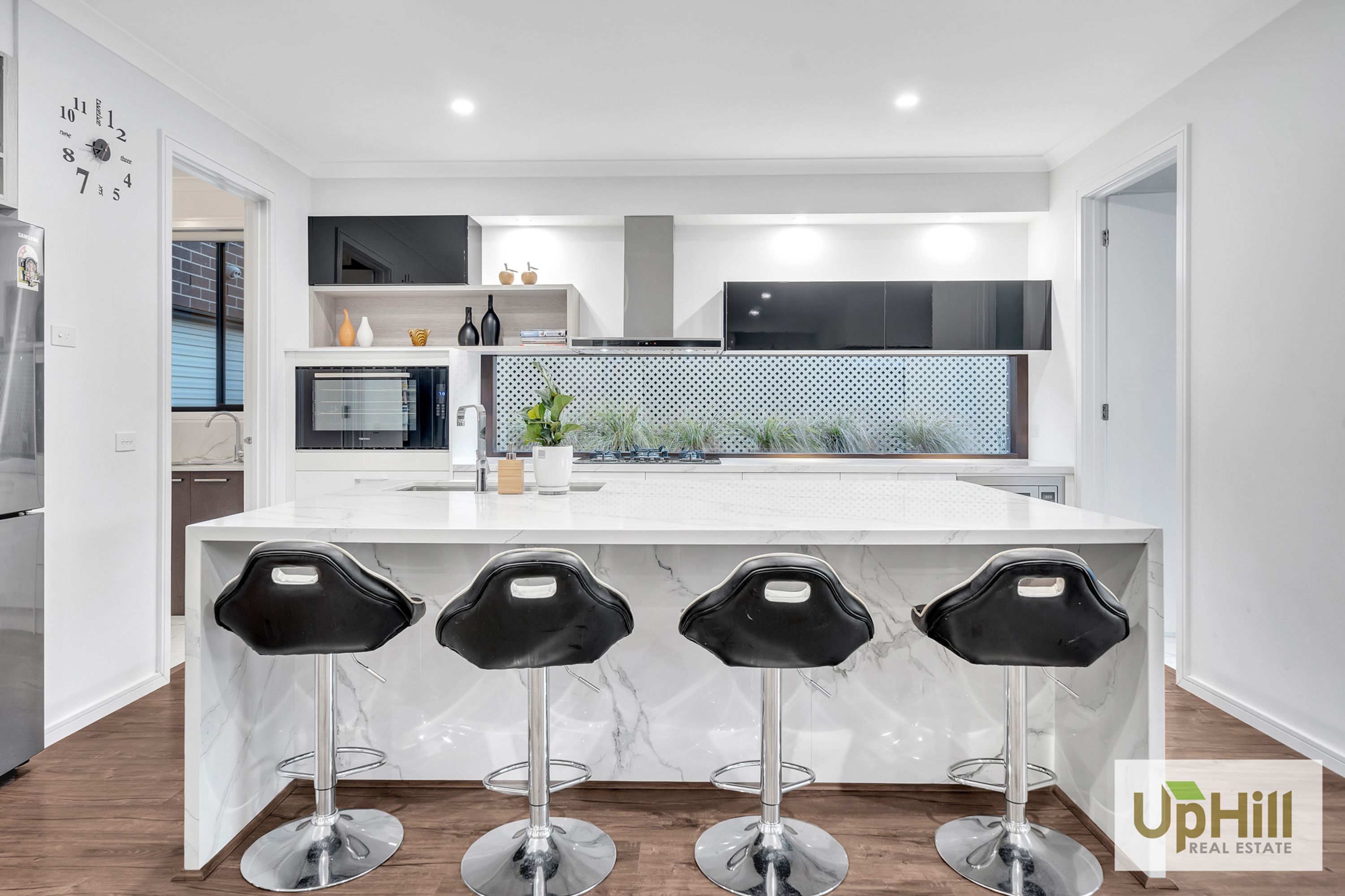 4 CARDEX ROAD, Clyde North - Thumbnail 8