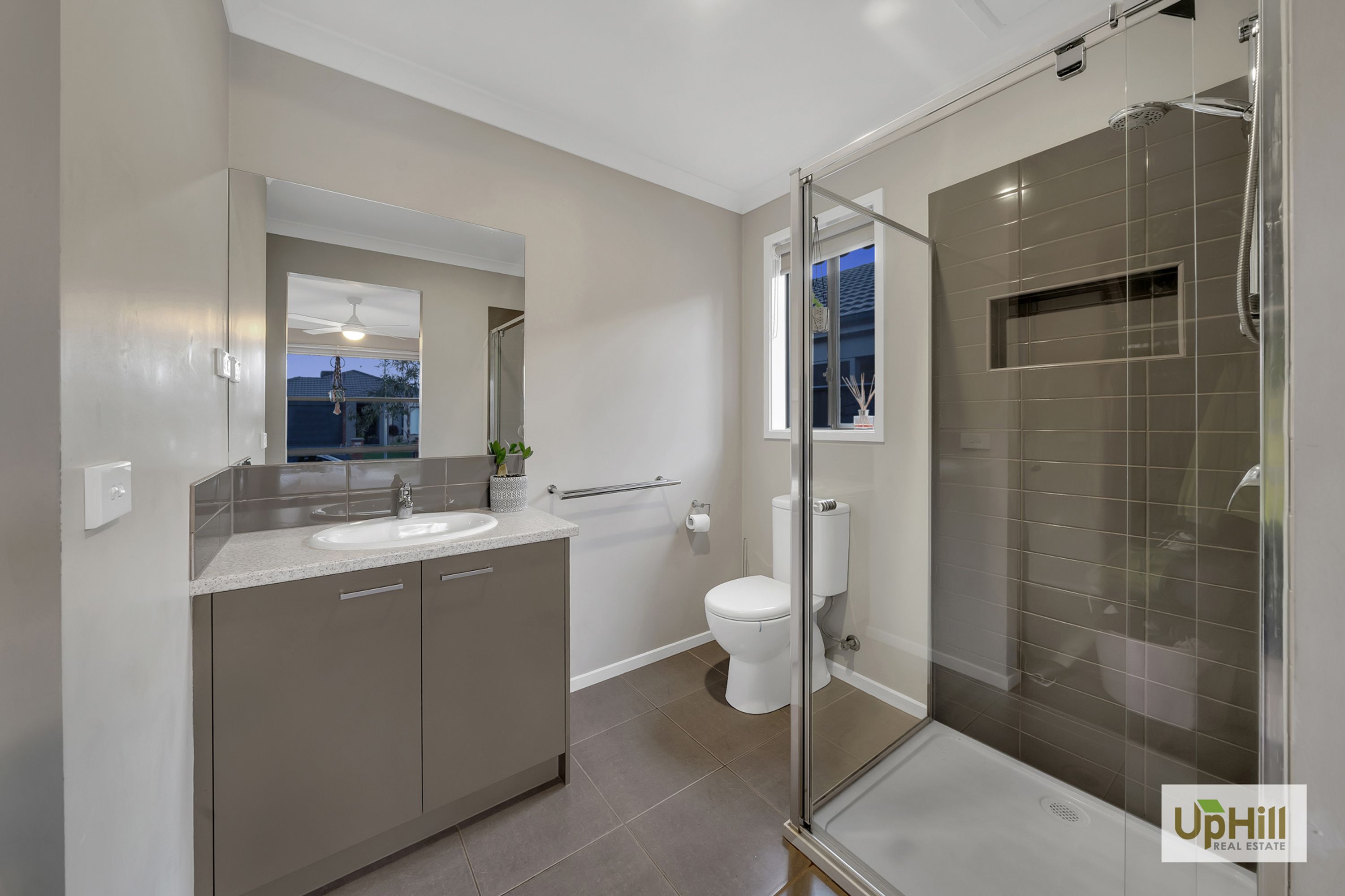 7 Dream Avenue, Clyde North - Thumbnail 3